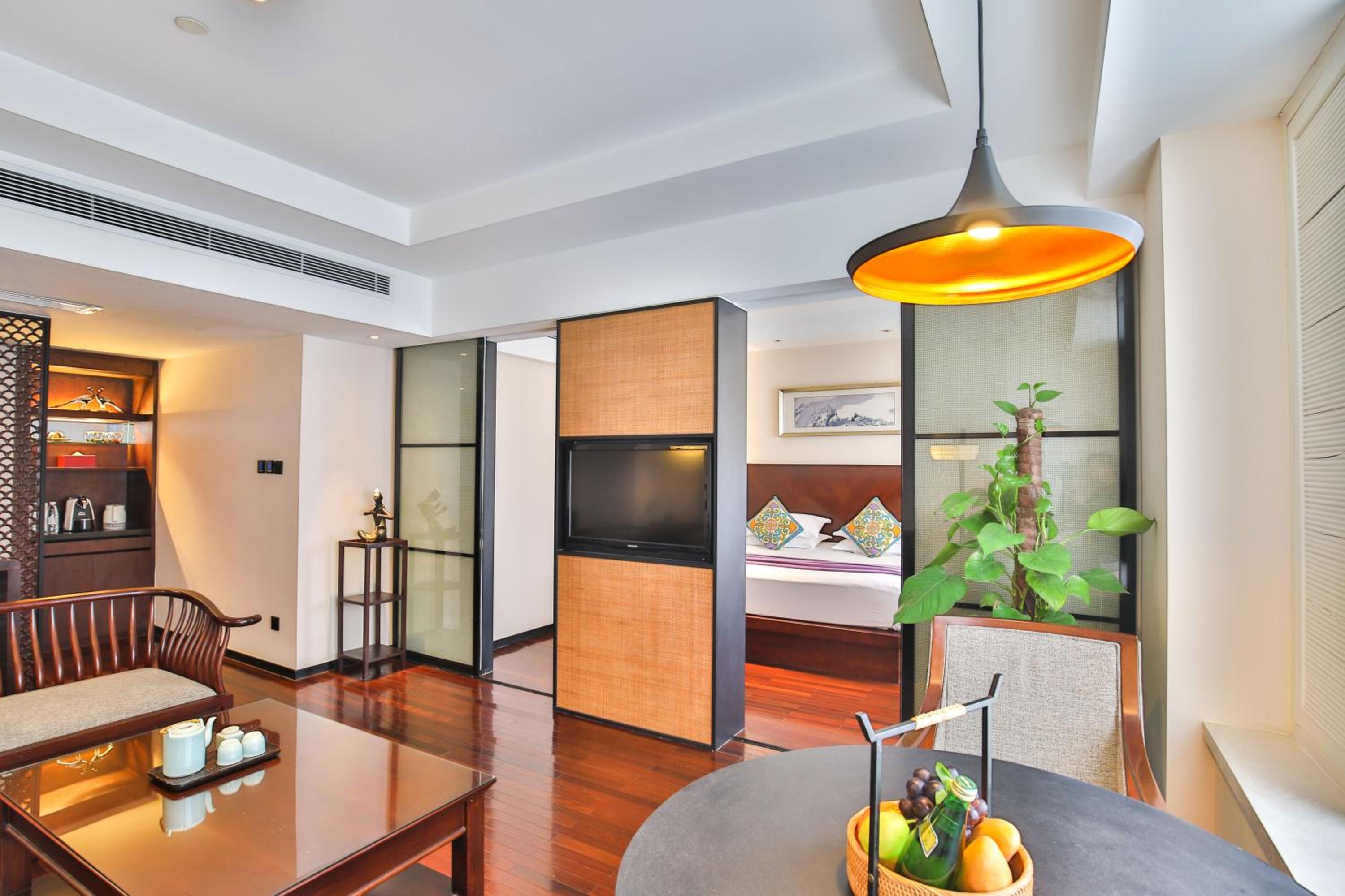 Executive Suite Package