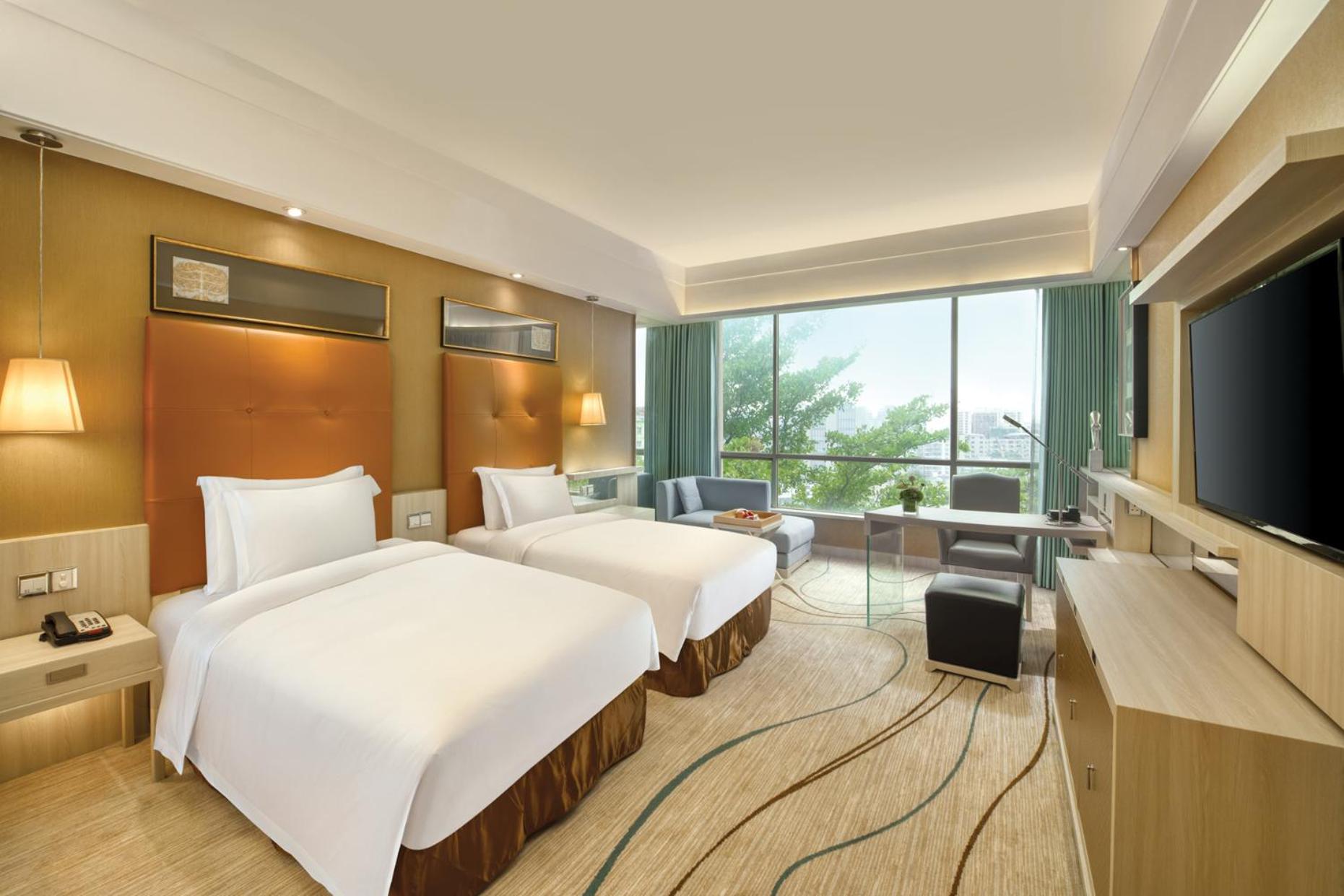 Deluxe Garden-view Twin Room