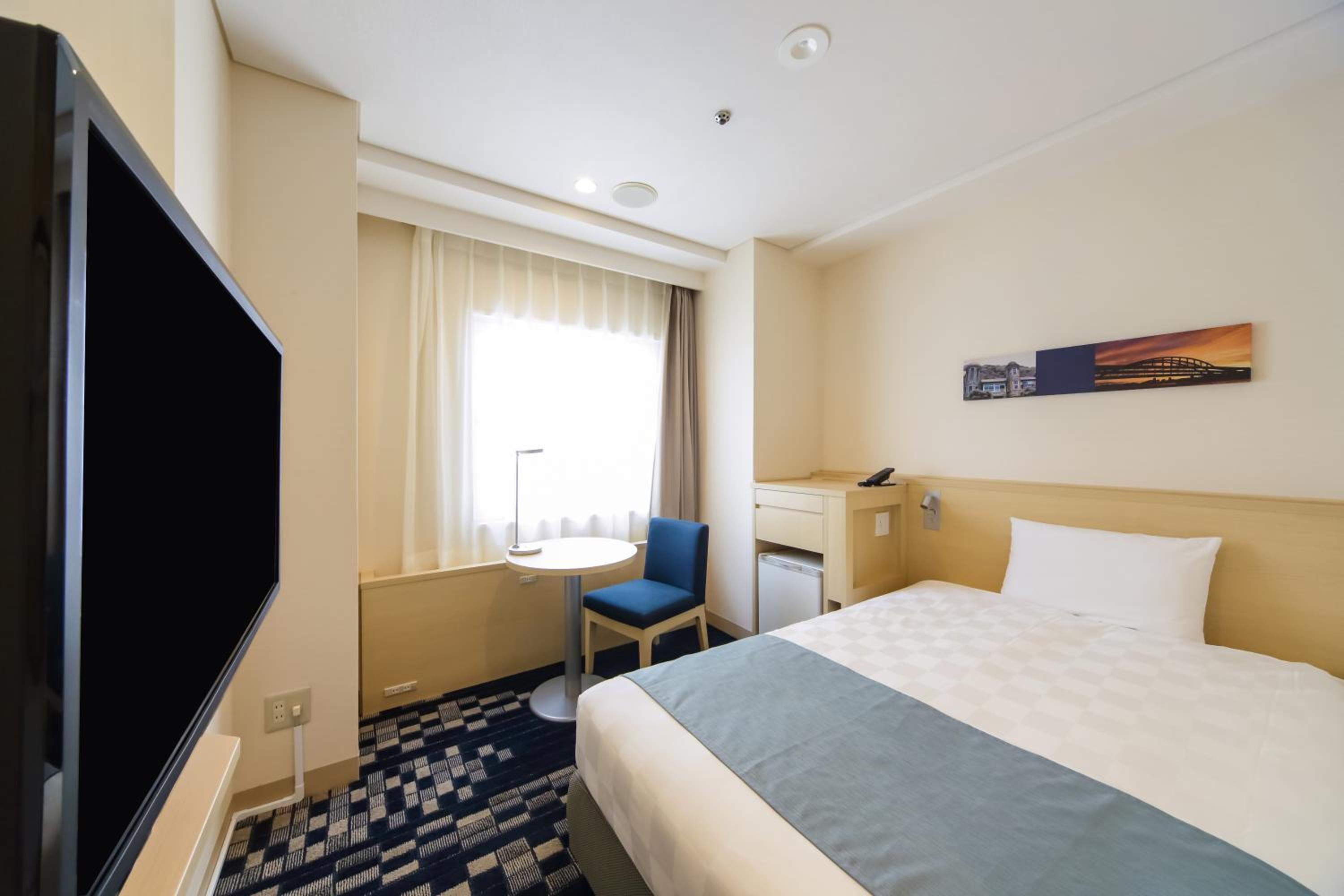 Standard Single Room - Non-Smoking