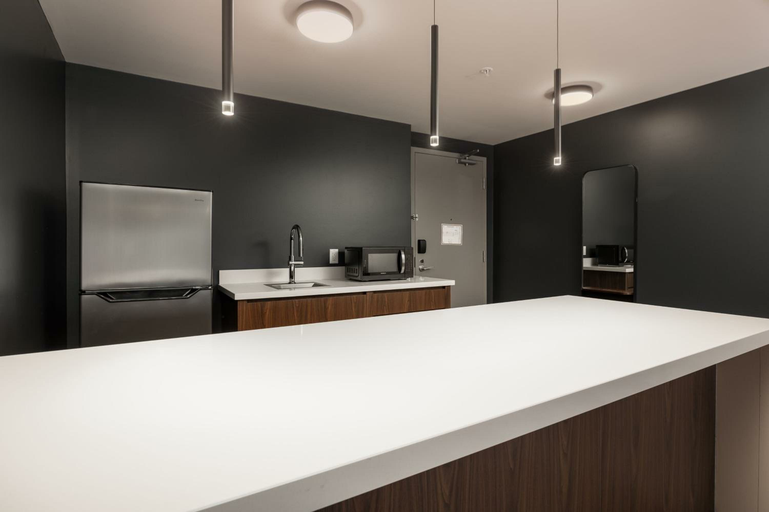 Premium 1 Bedroom Suite, 1 King, 1 Sofa bed