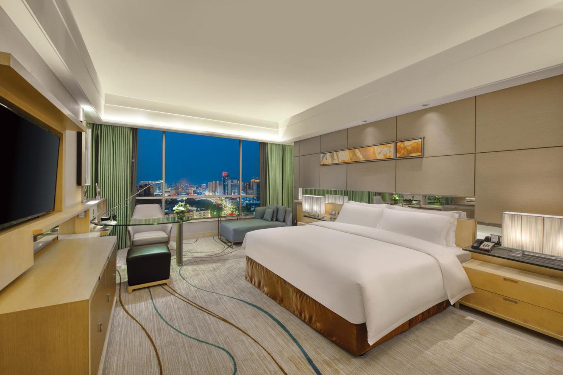 Executive Room - Garden View