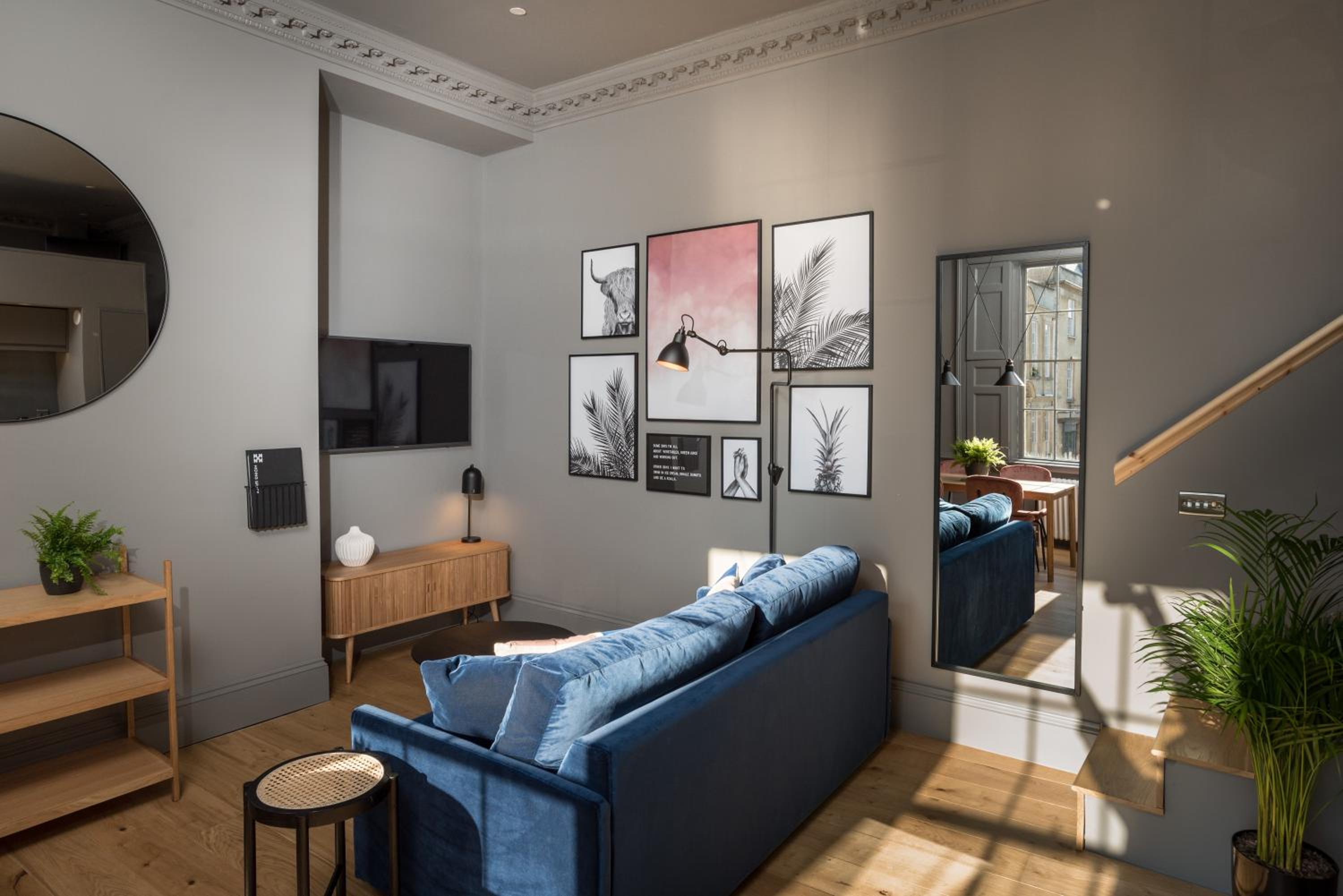 Deluxe Mezzanine Apartment