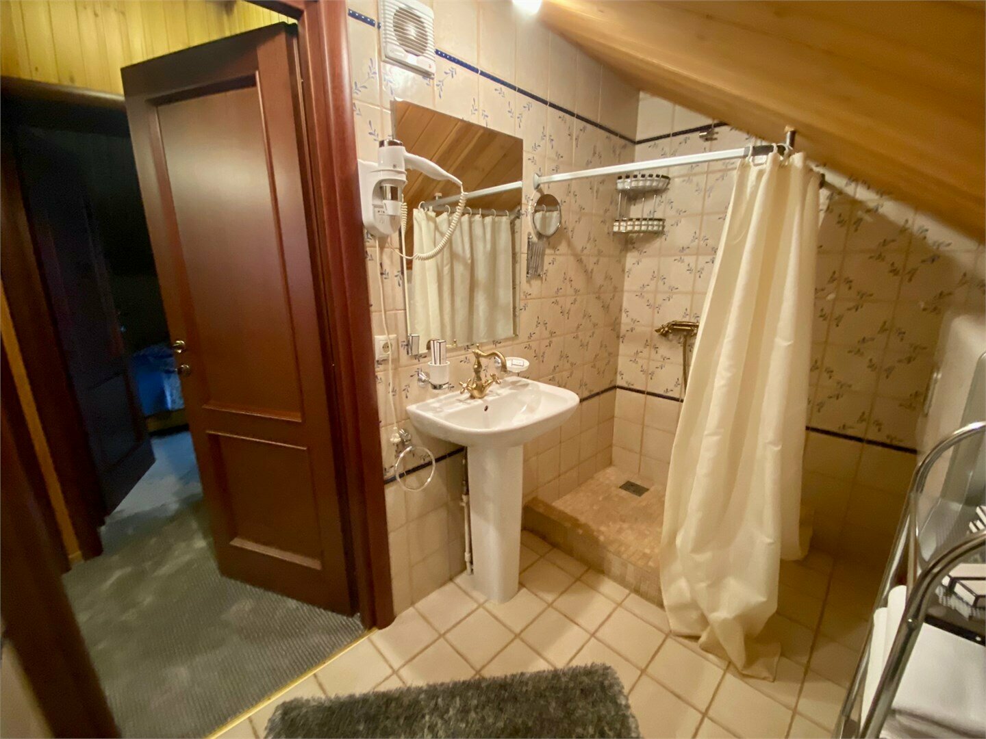 Гостевой дом № 4 VIP