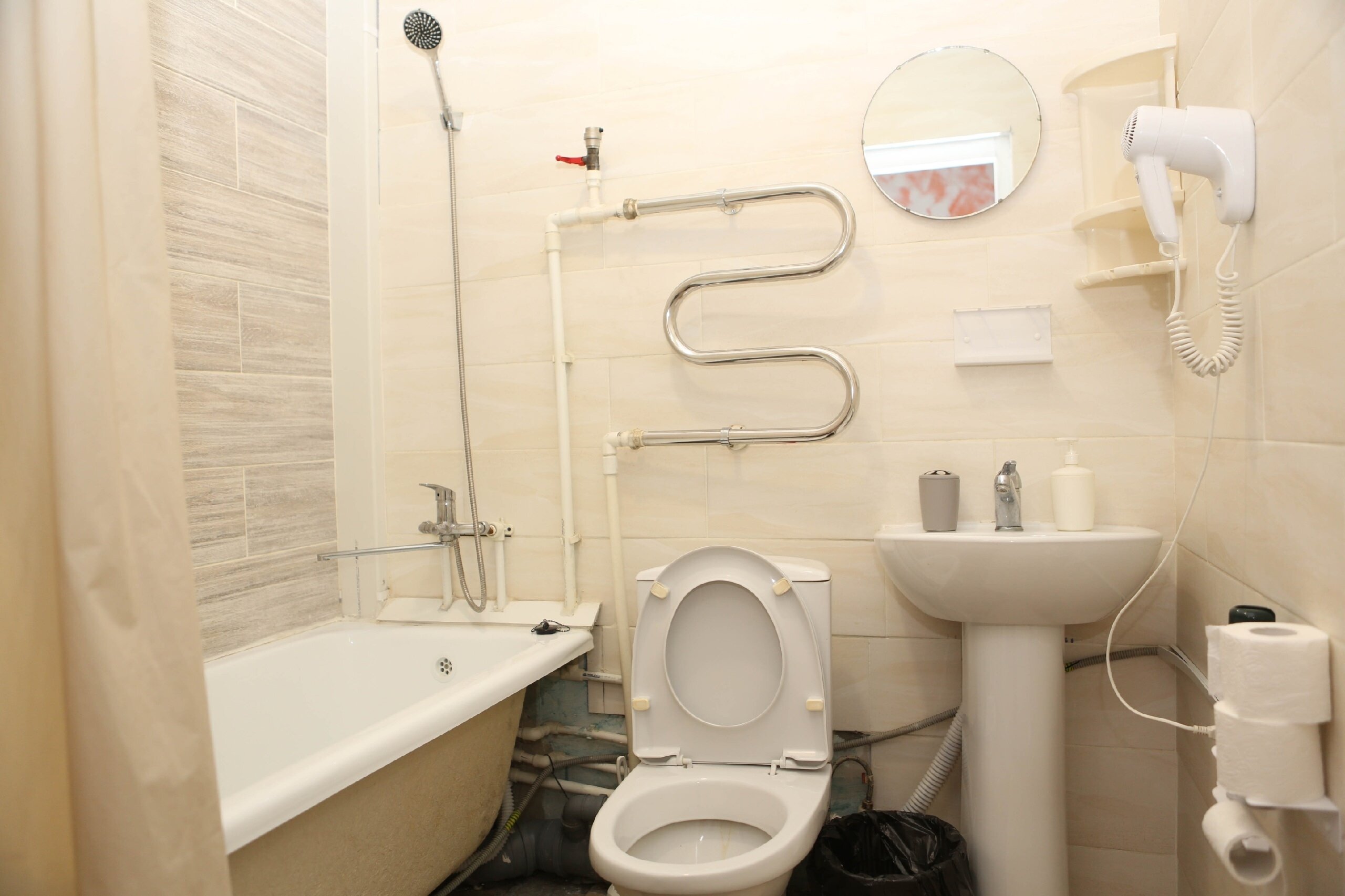 Четырехместный номер с ванной комнатой