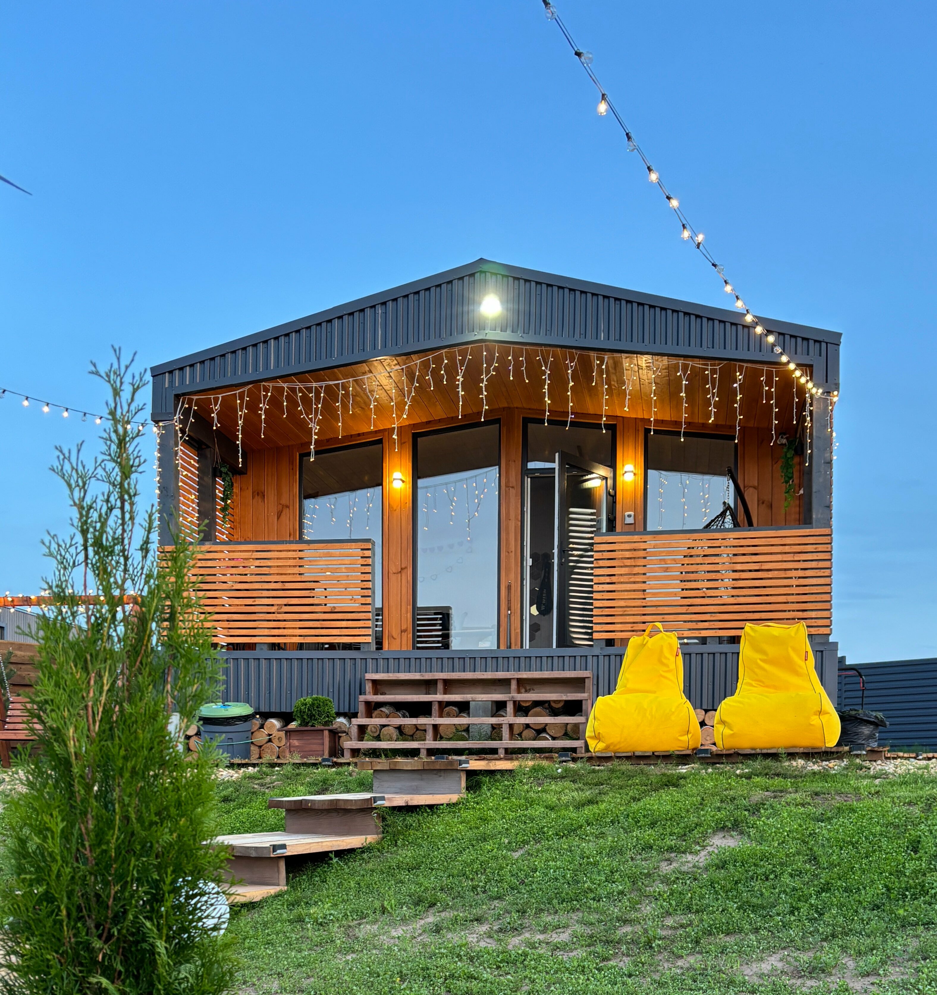 Дом с видом на озеро