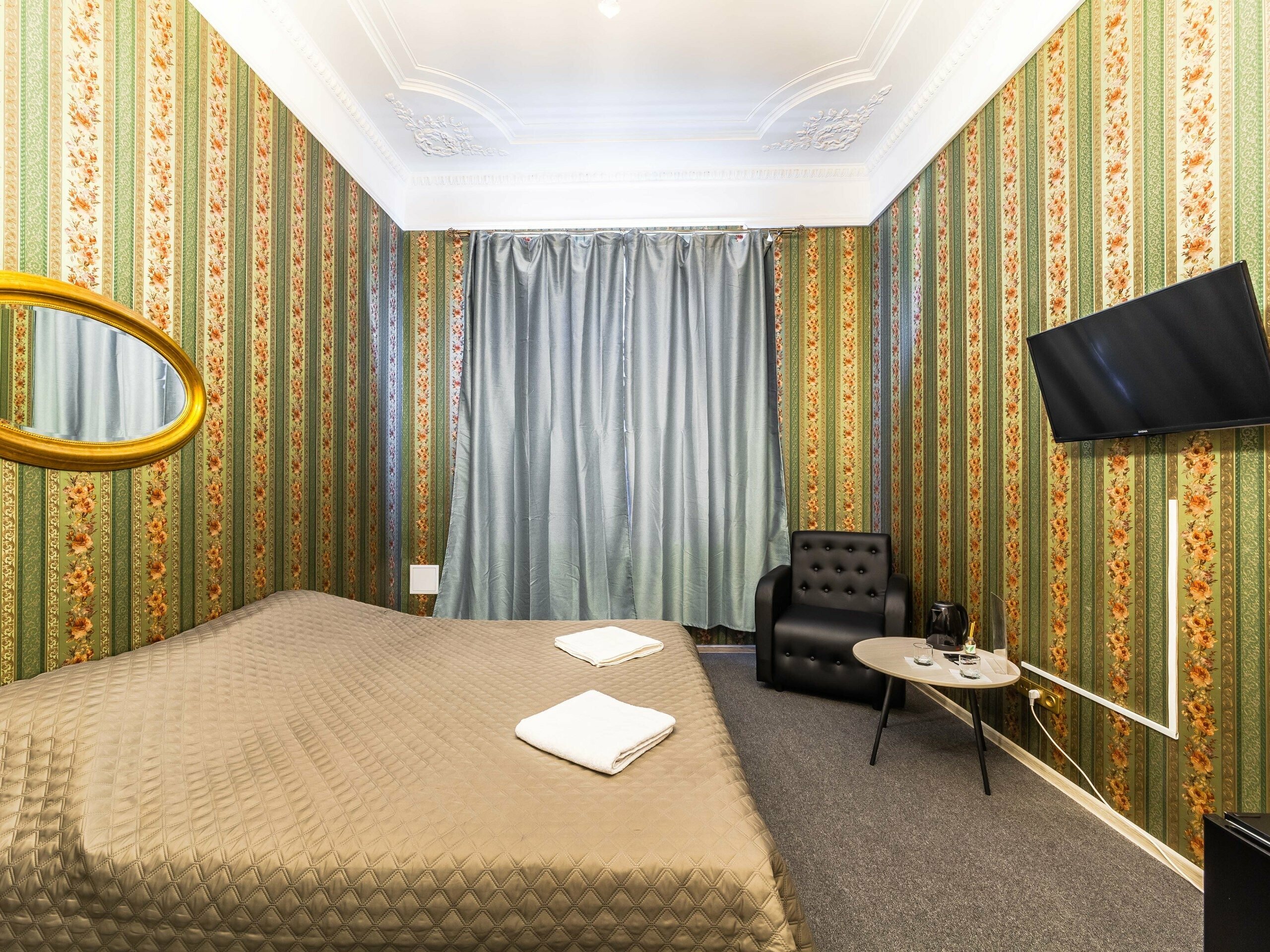 Улучшенный двухместный номер с 1 кроватью