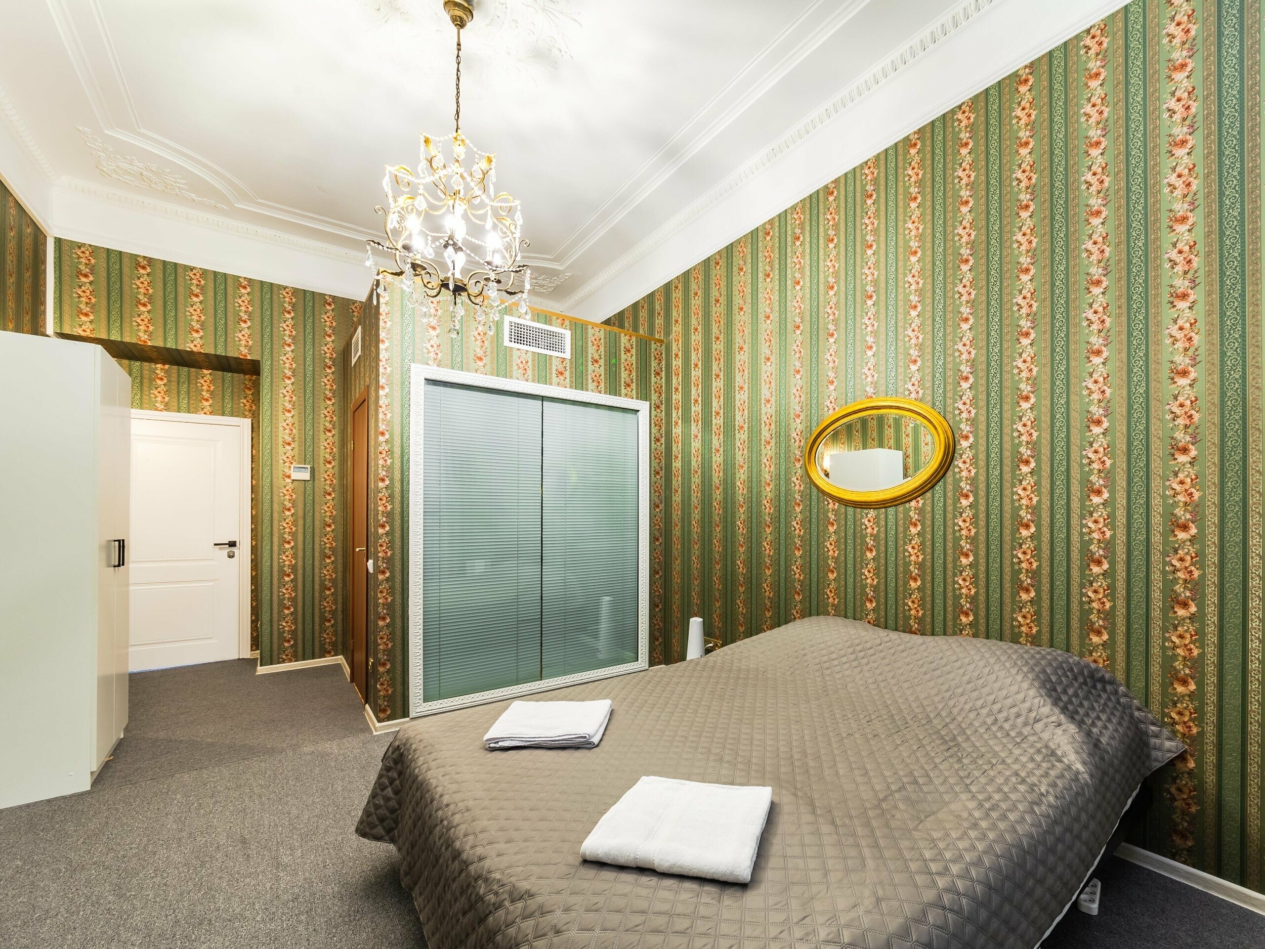 Улучшенный двухместный номер с 1 кроватью