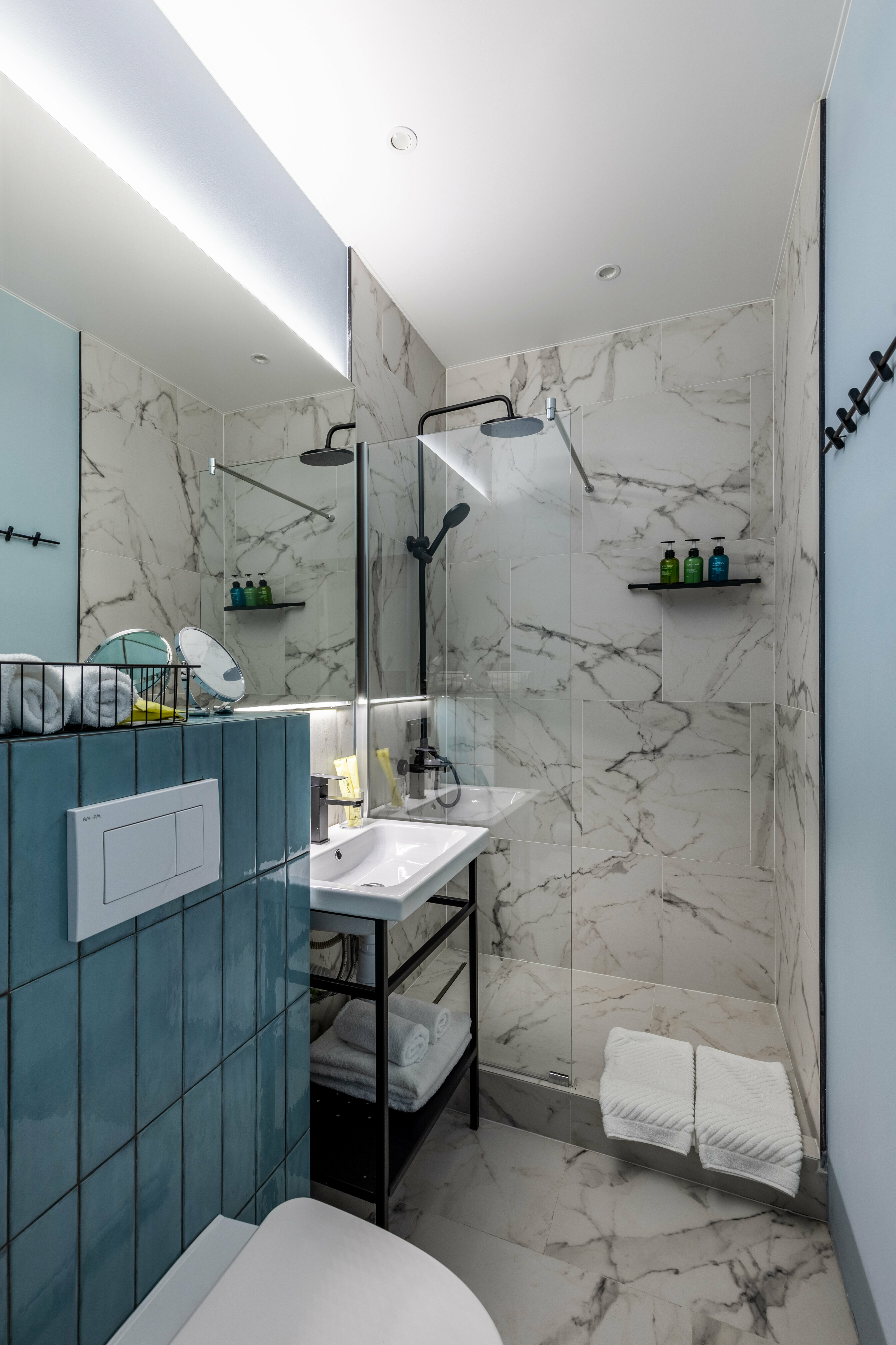 Студия четырехместная с видом во двор  (ремонт фасада до 01.12.2026)