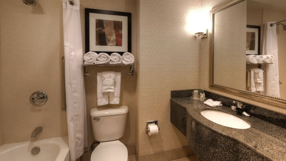 Standard Room, 2 Queen Beds, Accessible (Communication, Roll-In Shower)