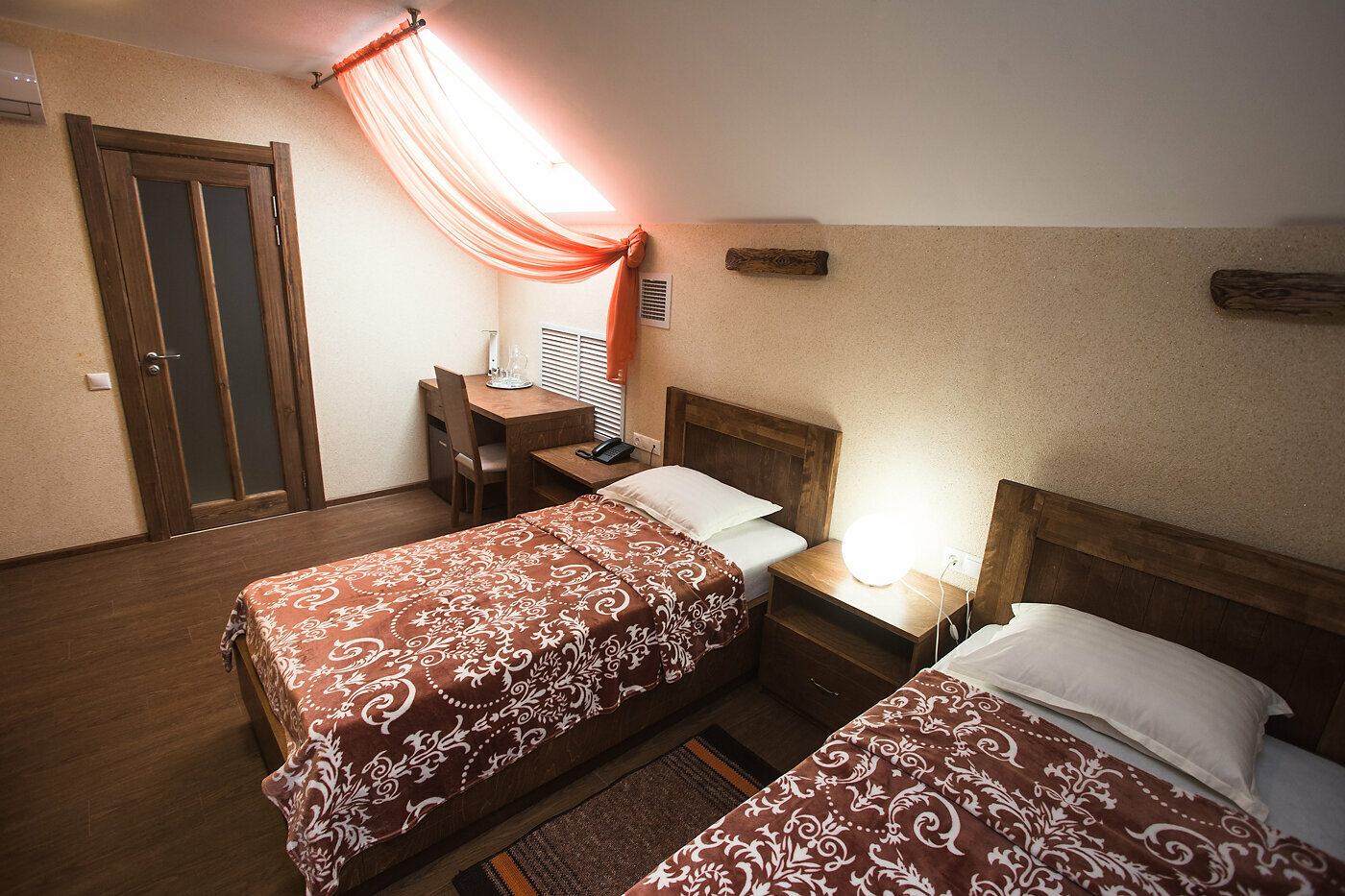 Двухместный номер с 2 отдельными кроватями