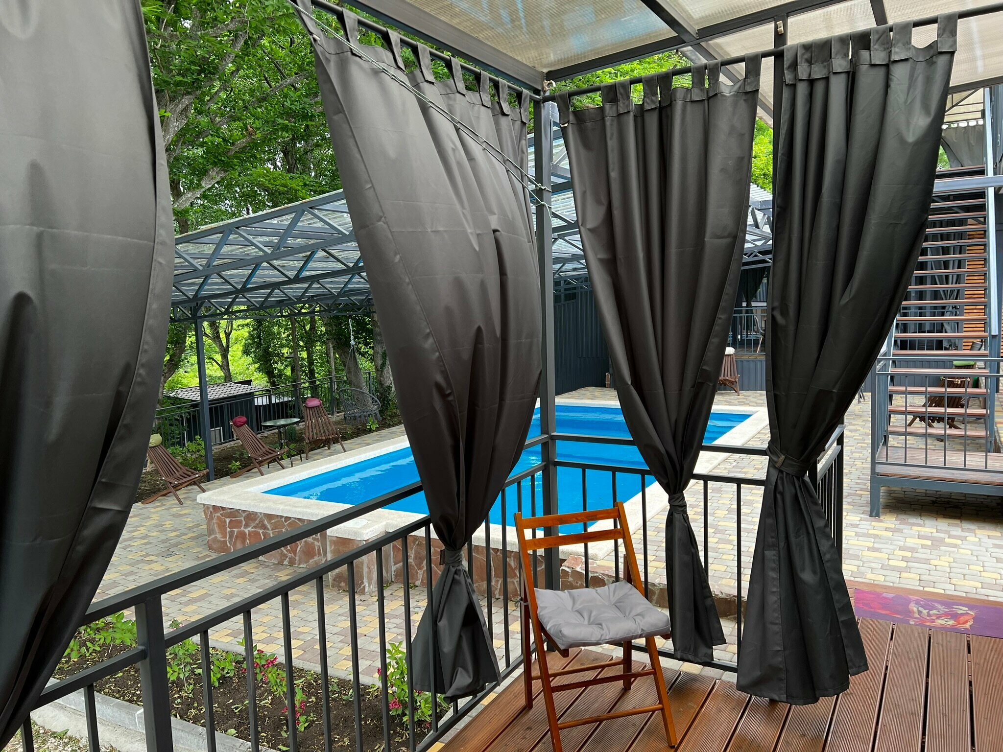 Дом с видом на лес