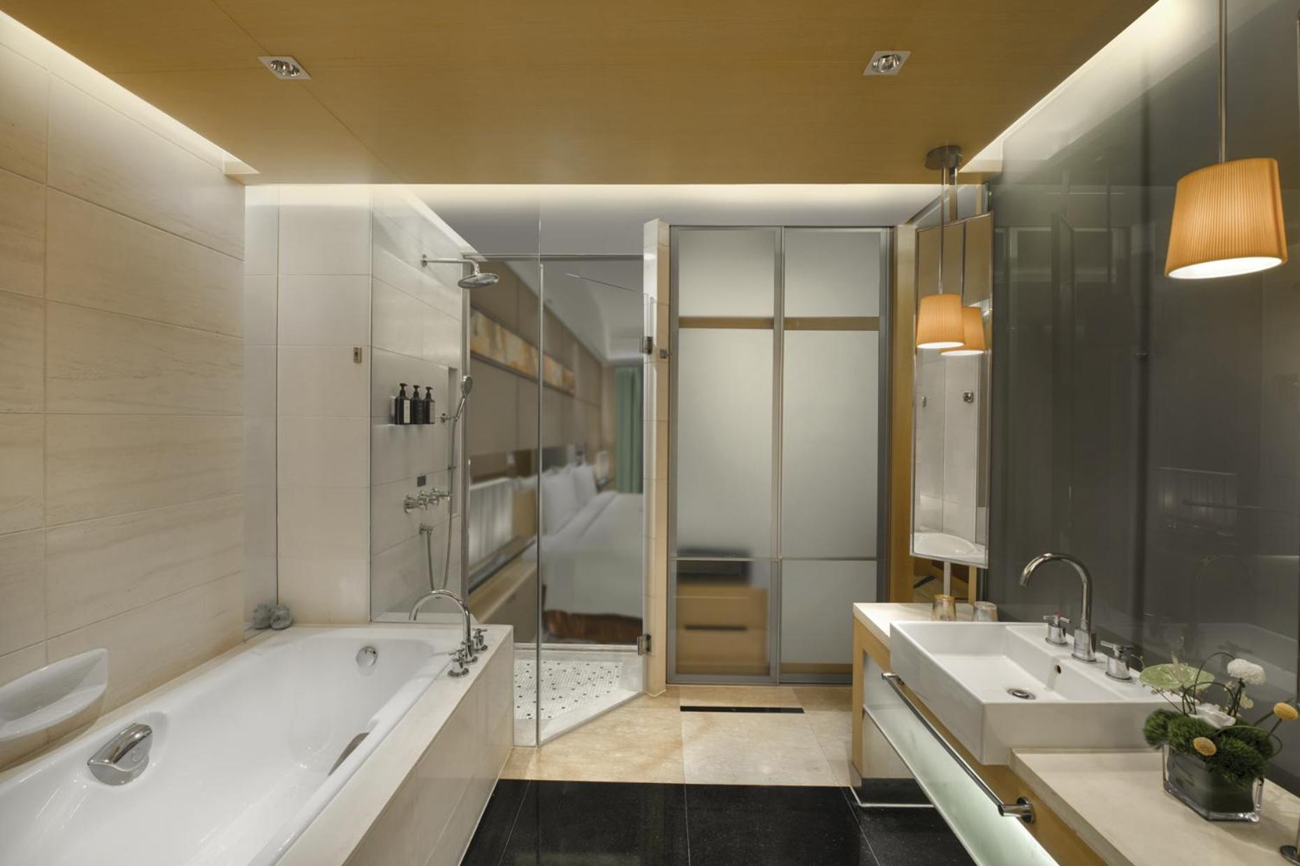 Executive Montain-view Queen Room(with balcony)
