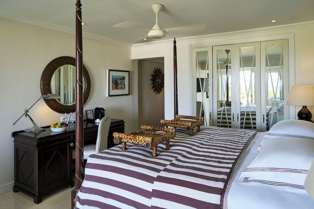 Sea Facing Cabana (King)