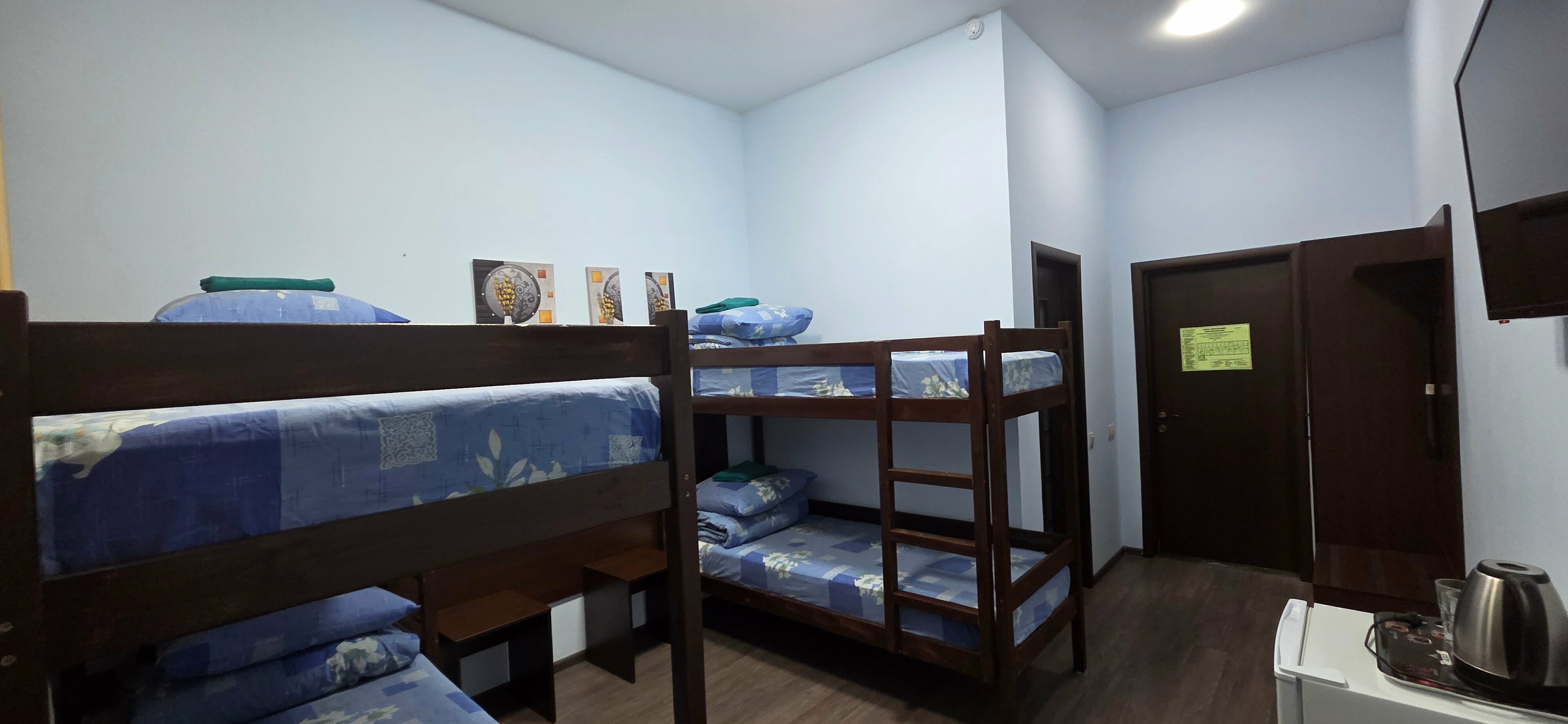 Общий 4-местный номер для мужчин