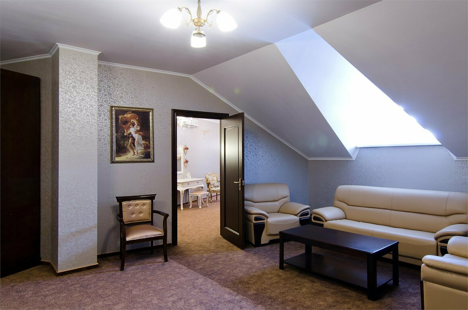 Двухкомнатный номер люкс "Шебби Шик"