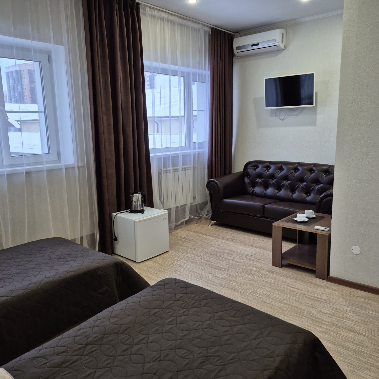 Трехместный номер «Комфорт» с душем