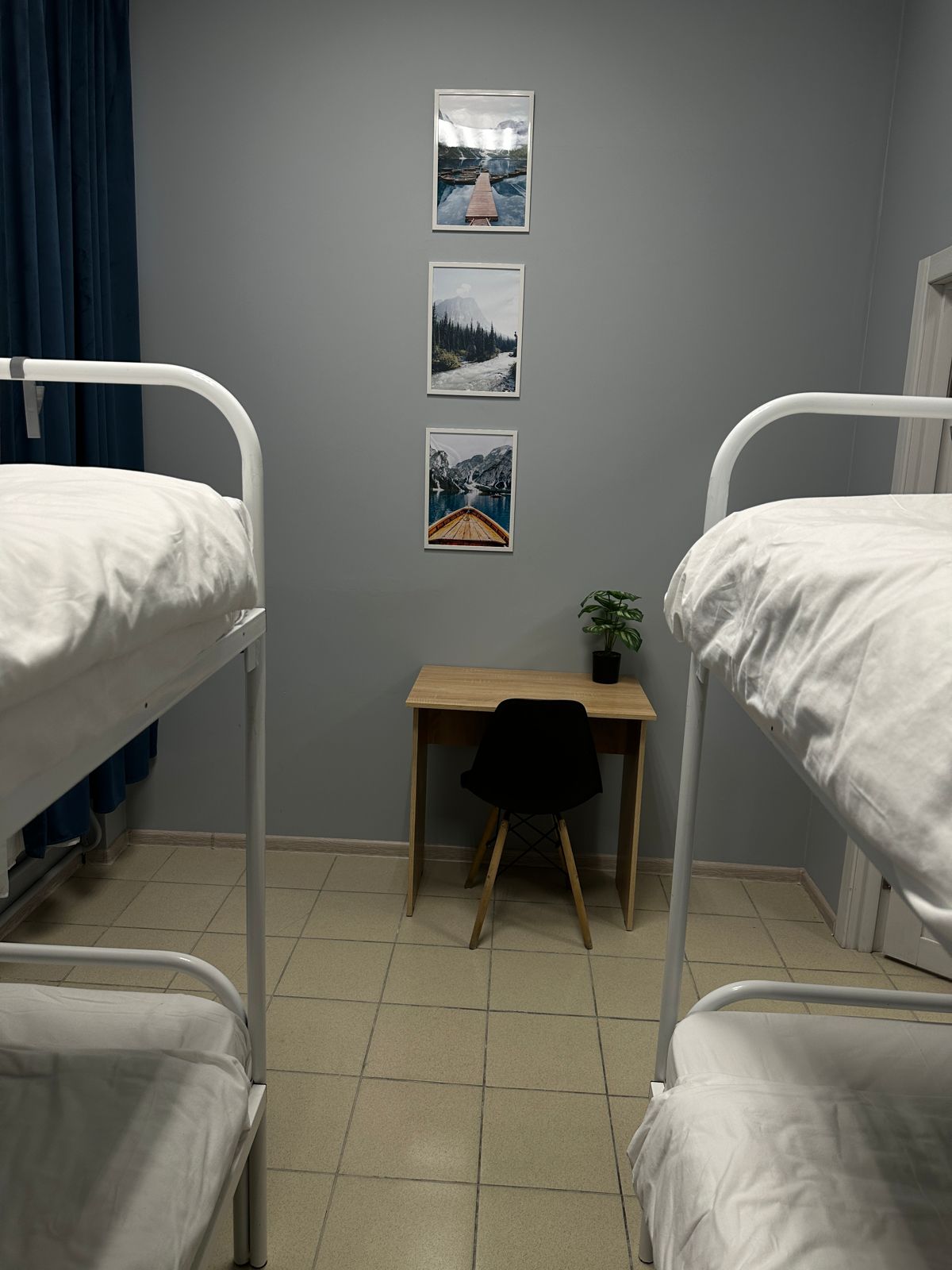 Номер с 2 двухъярусными кроватями