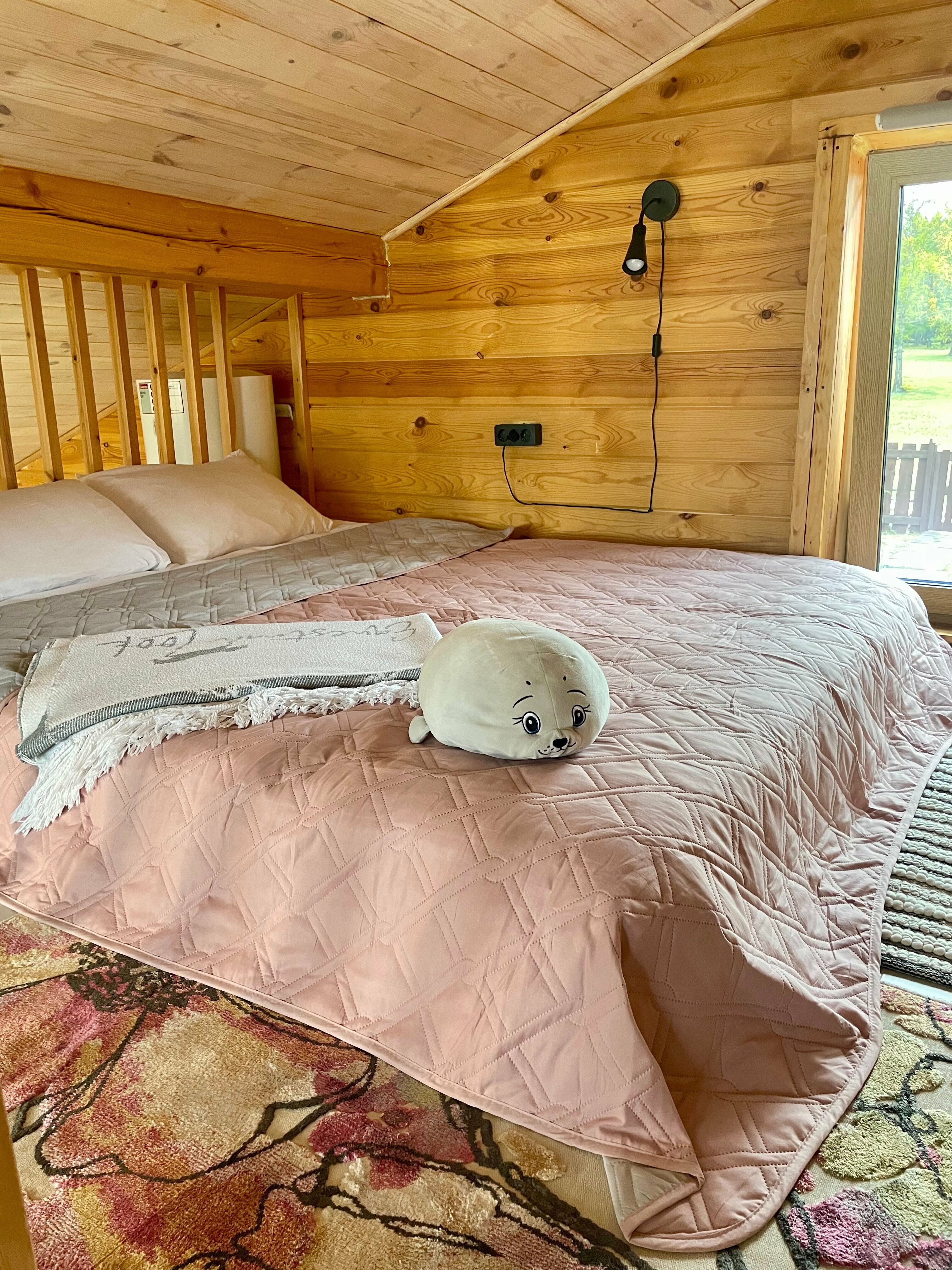 Четырехместный номер с видом на озеро