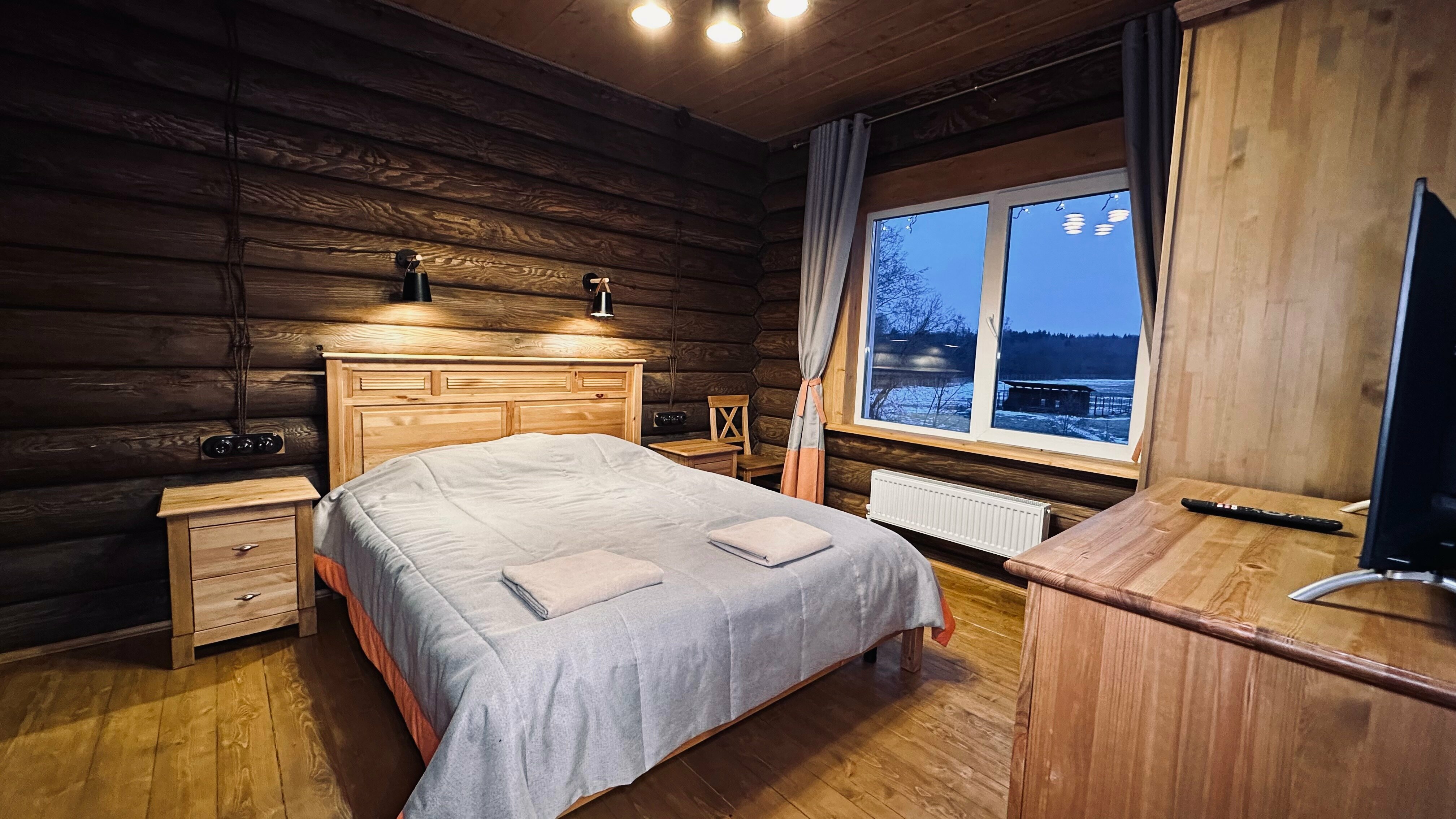 Дом из сруба №8 с террасой для 8-10 гостей