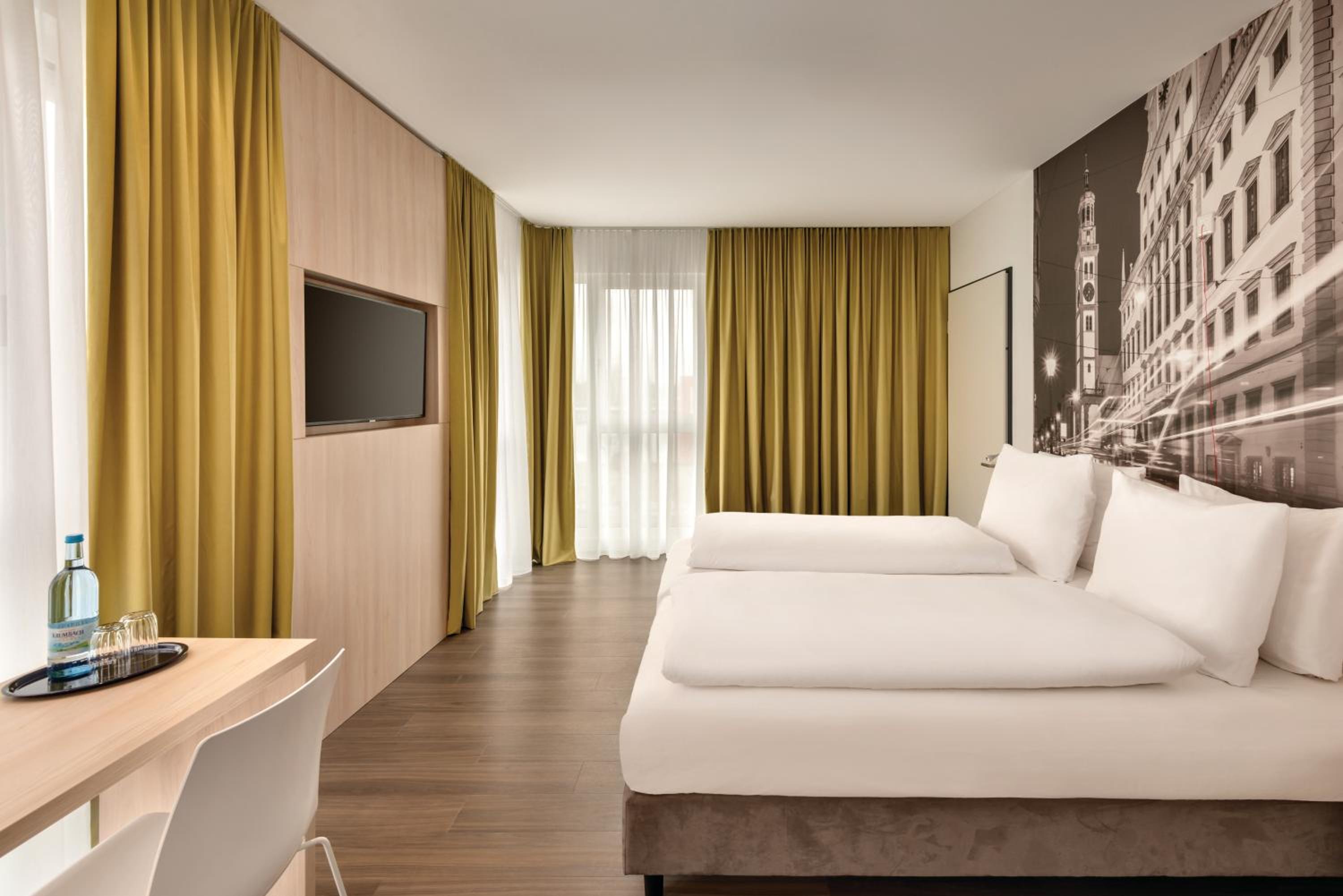 Standard Accessible Room
