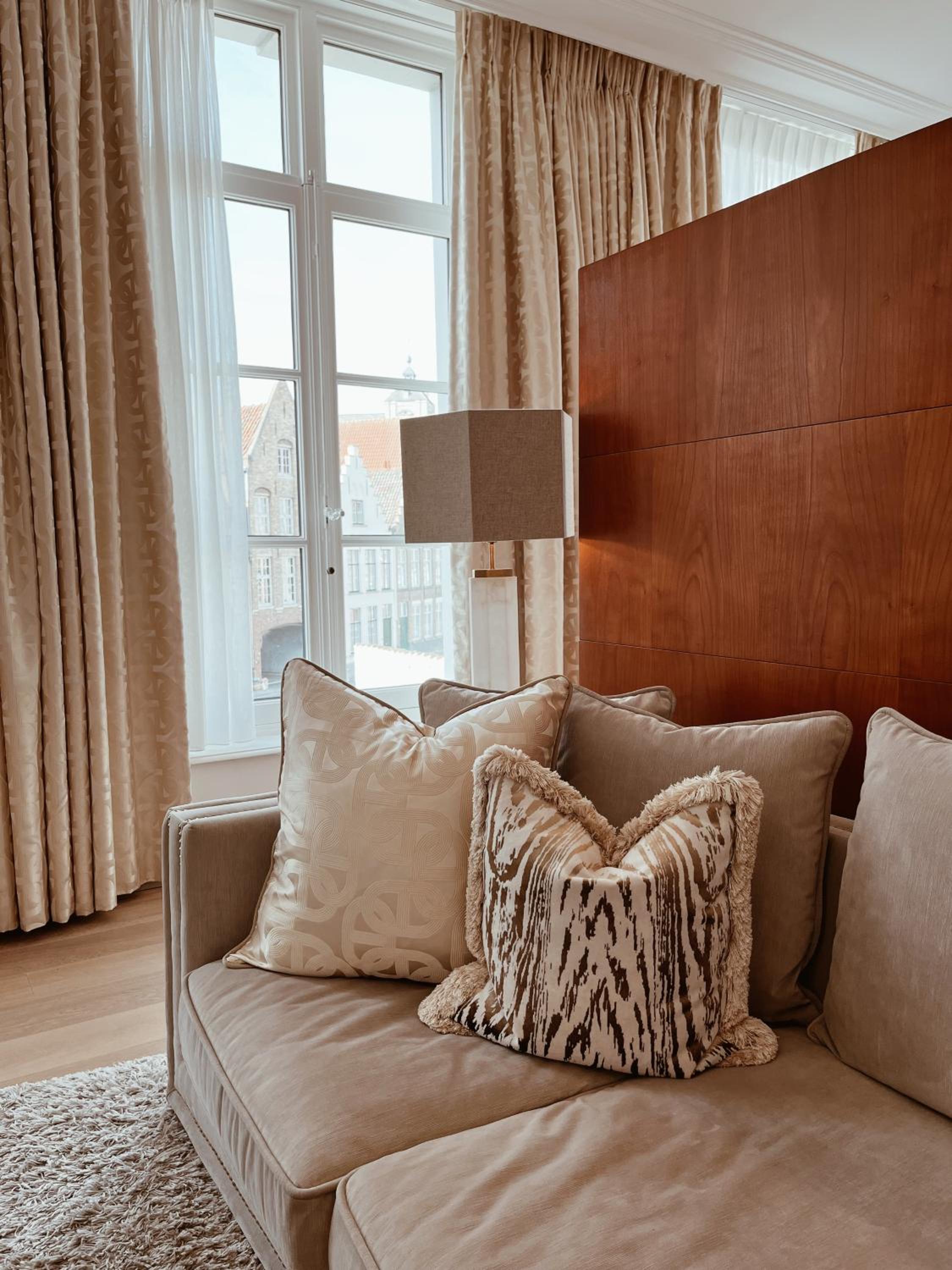 Suite with Canal View