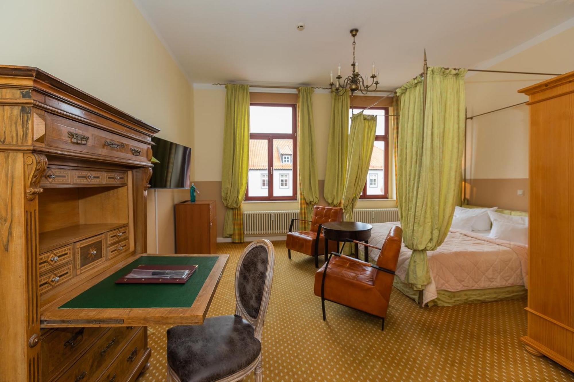 Double Room - Annex (dogs not allowed)