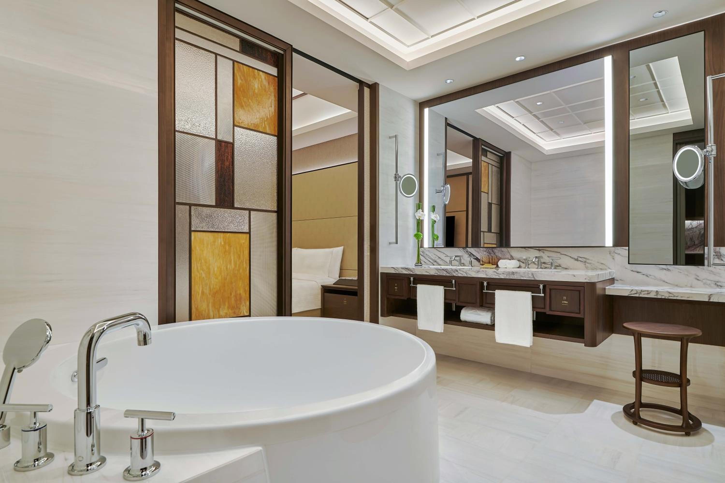 Executive Suite Twin