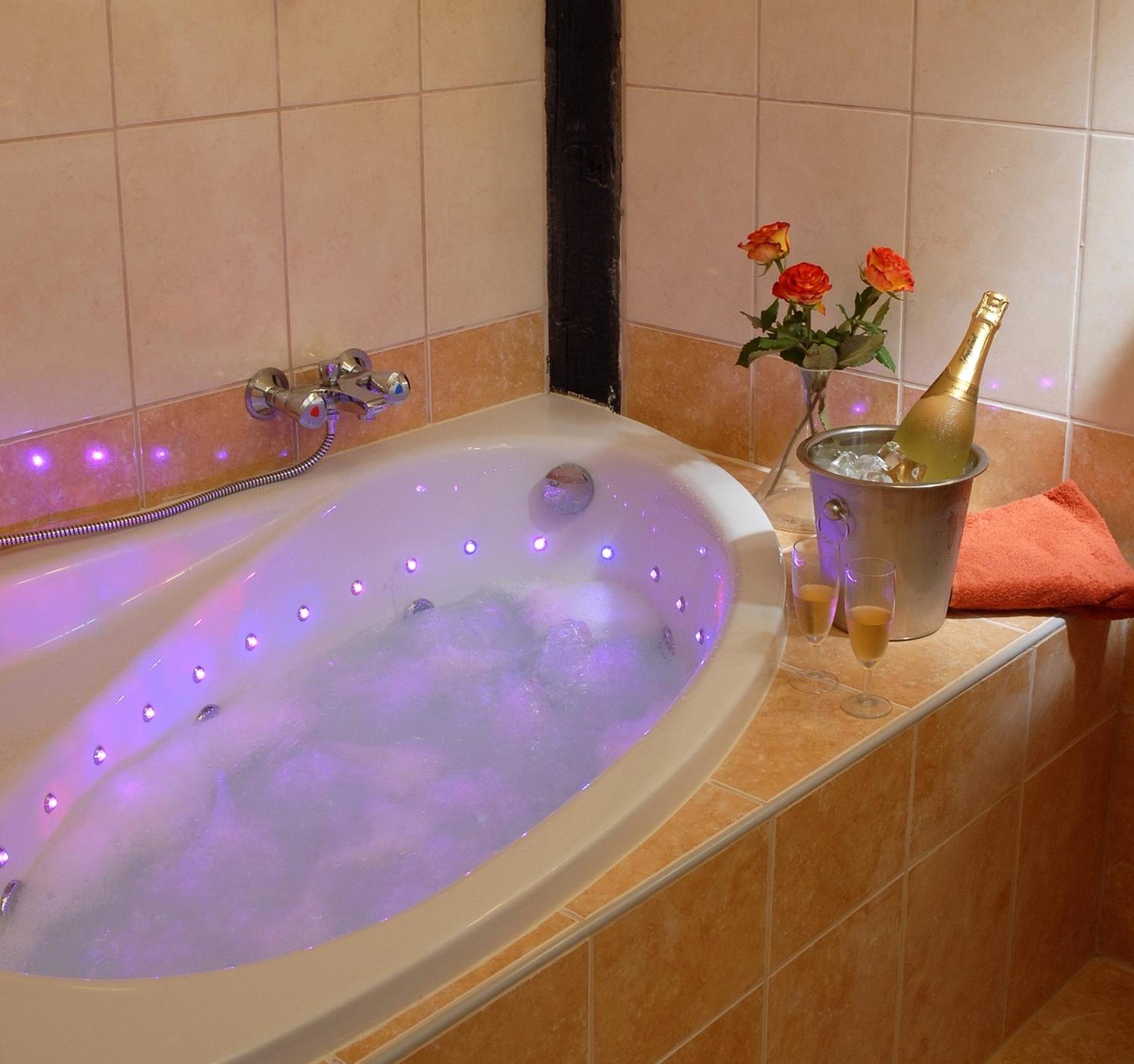 Double Room with Spa Bath