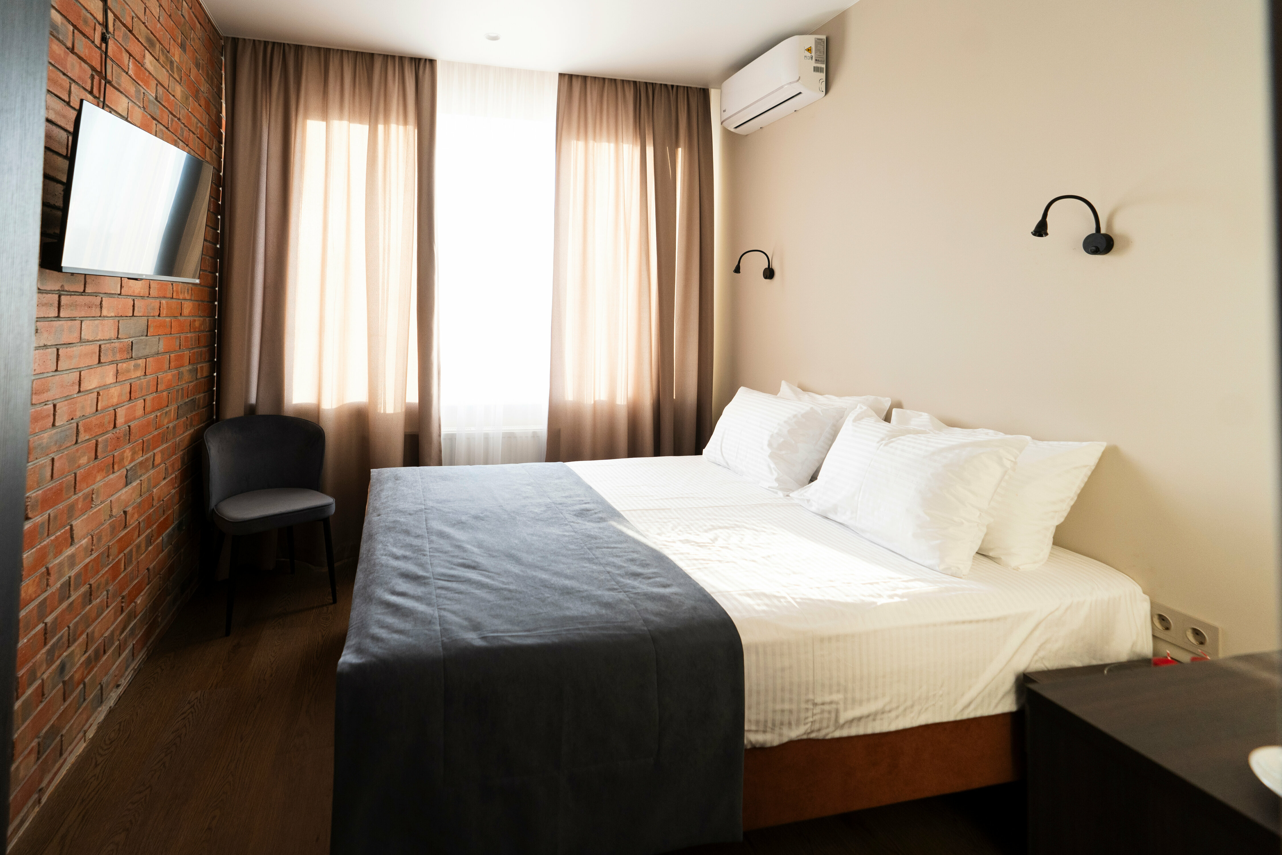 Большой двухместный номер с 1 кроватью