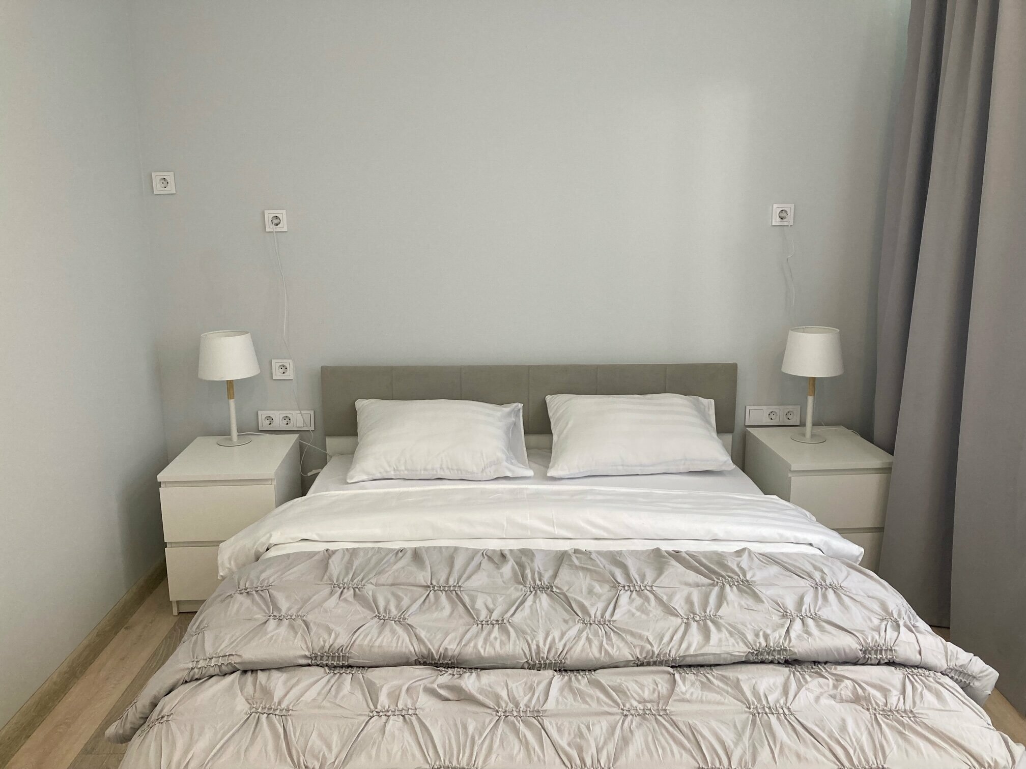 Номер-студия с кроватью размера «queen-size»