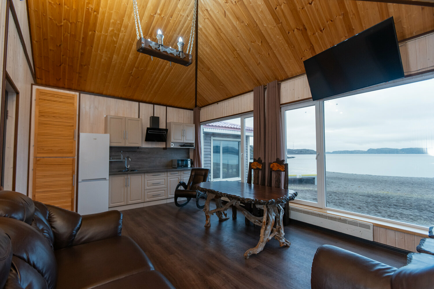 Улучшенный четырехместный номер