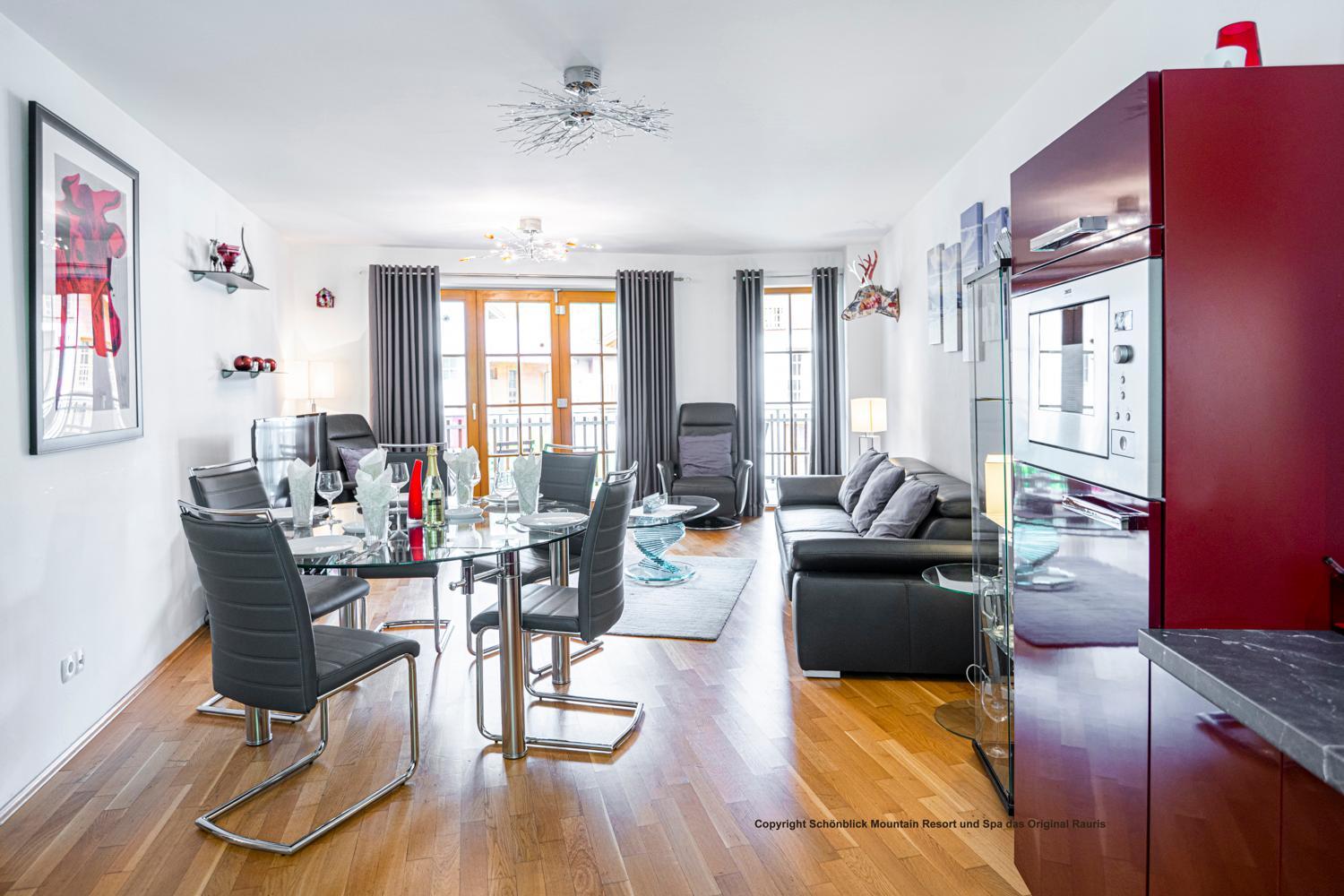 Two-Bedroom Apartment with Sofa Bed