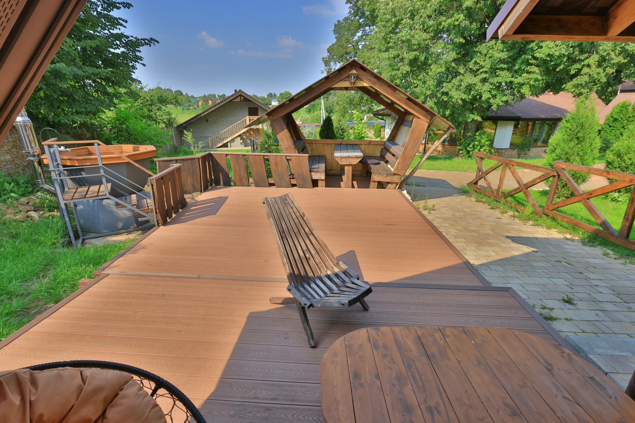 Коттедж с балконом