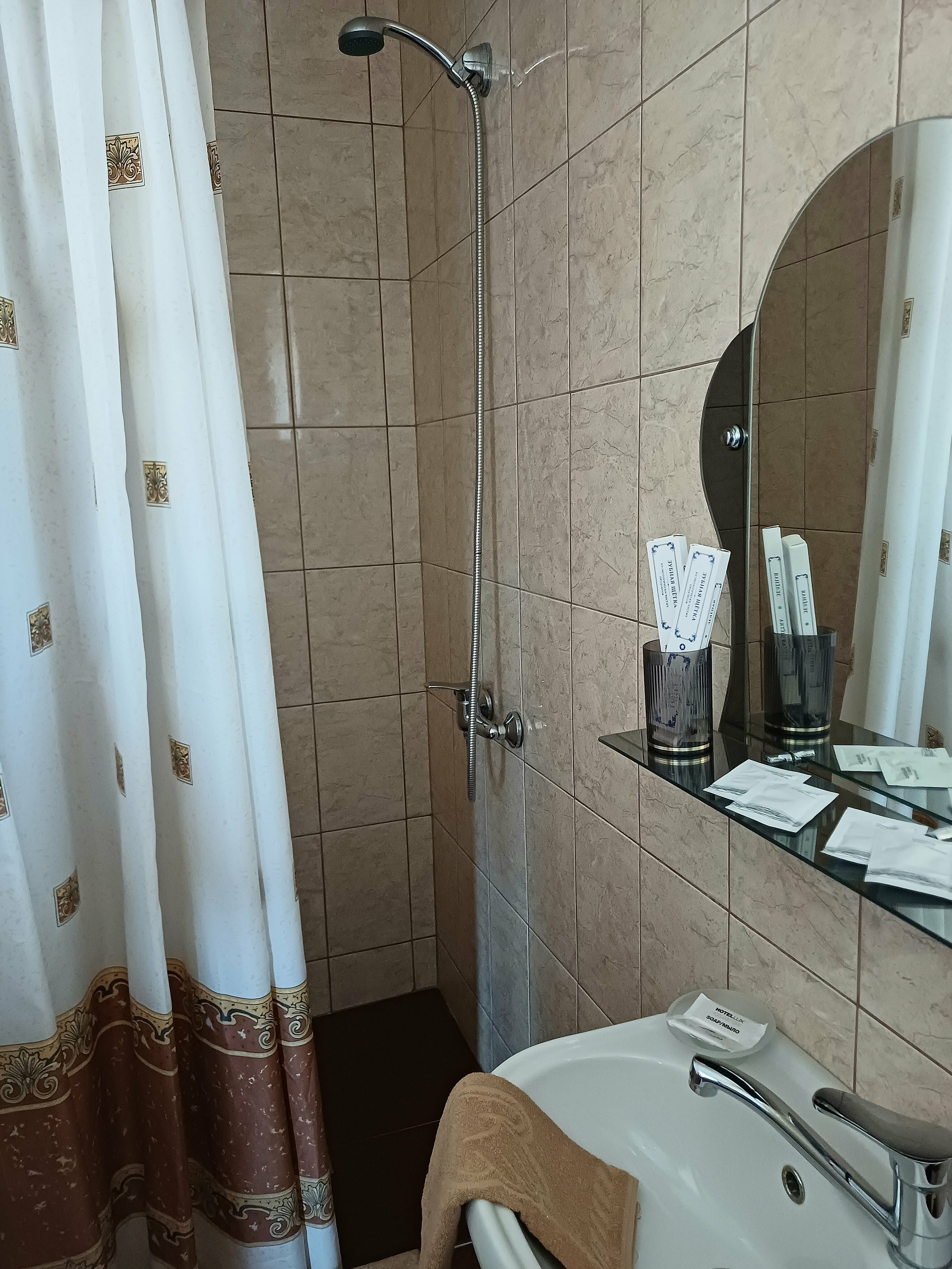 Улучшенный трехместный номер