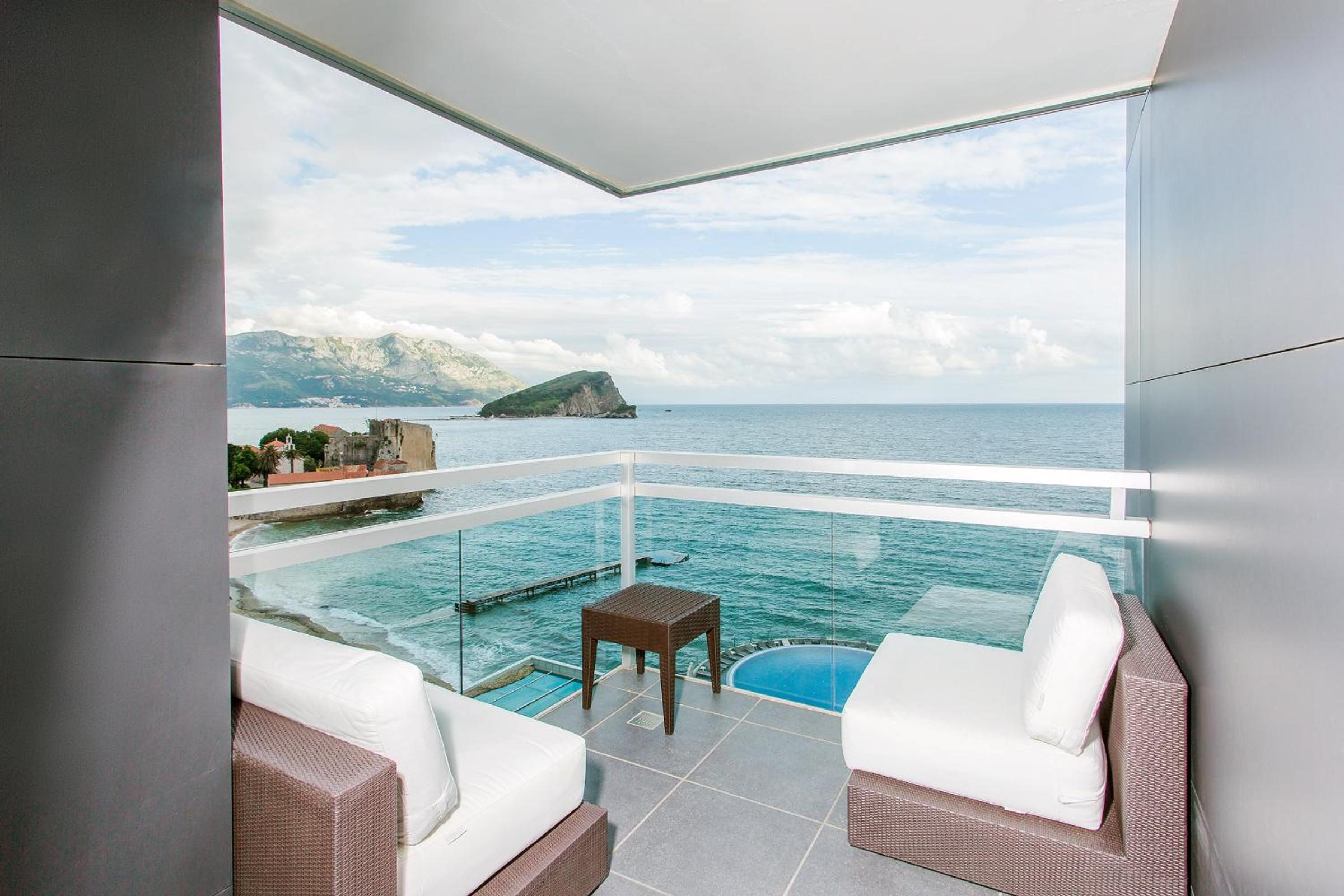 Presidential Apartment