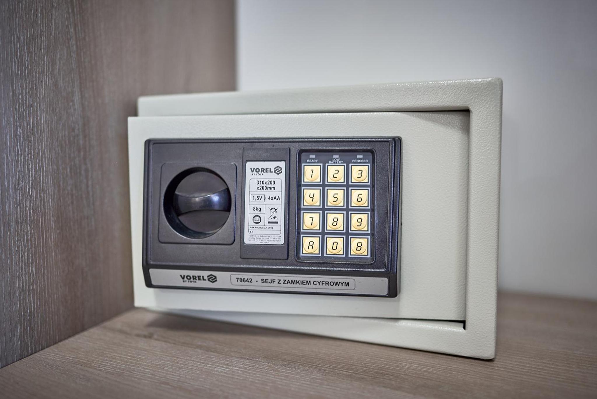 Deluxe Queen Room with Two Queen Beds