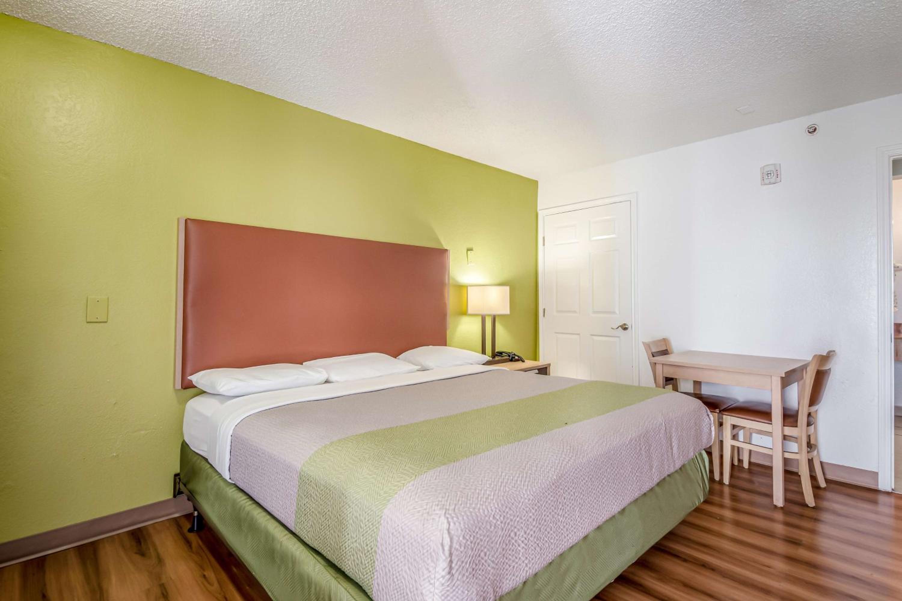 Deluxe Double Room - Non-Smoking
