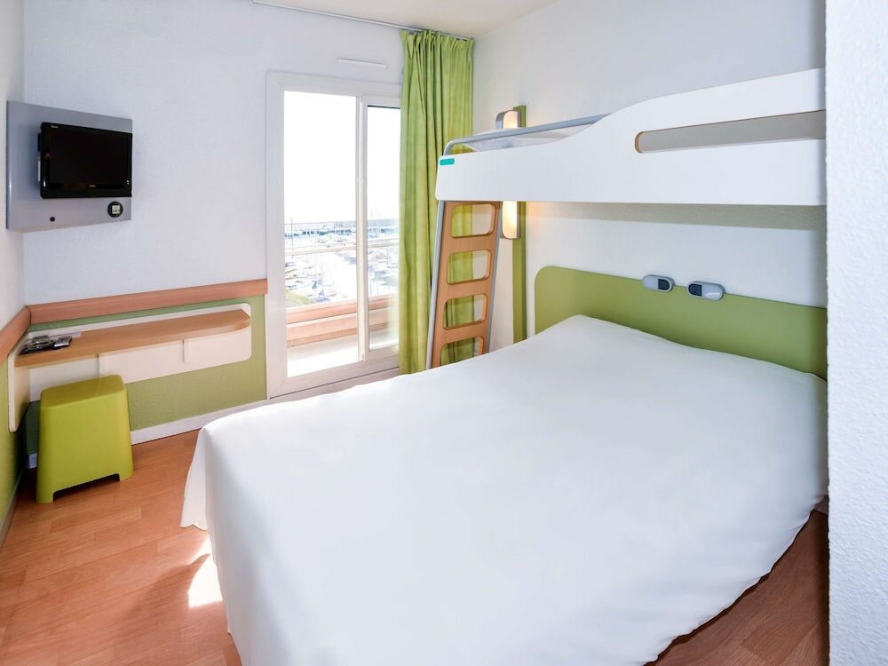 Triple Room, Multiple Beds, Sea View