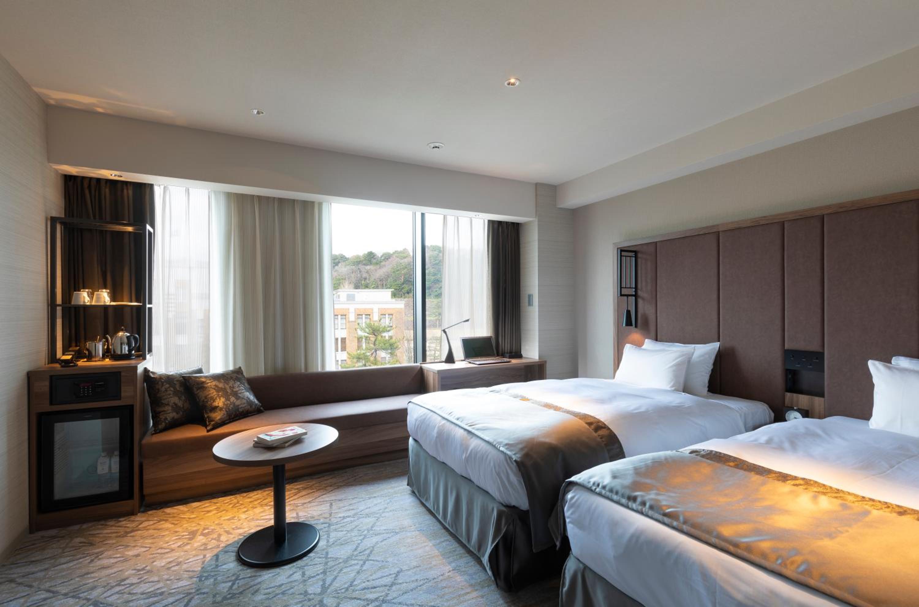 Superior Twin Room with Extra Bed