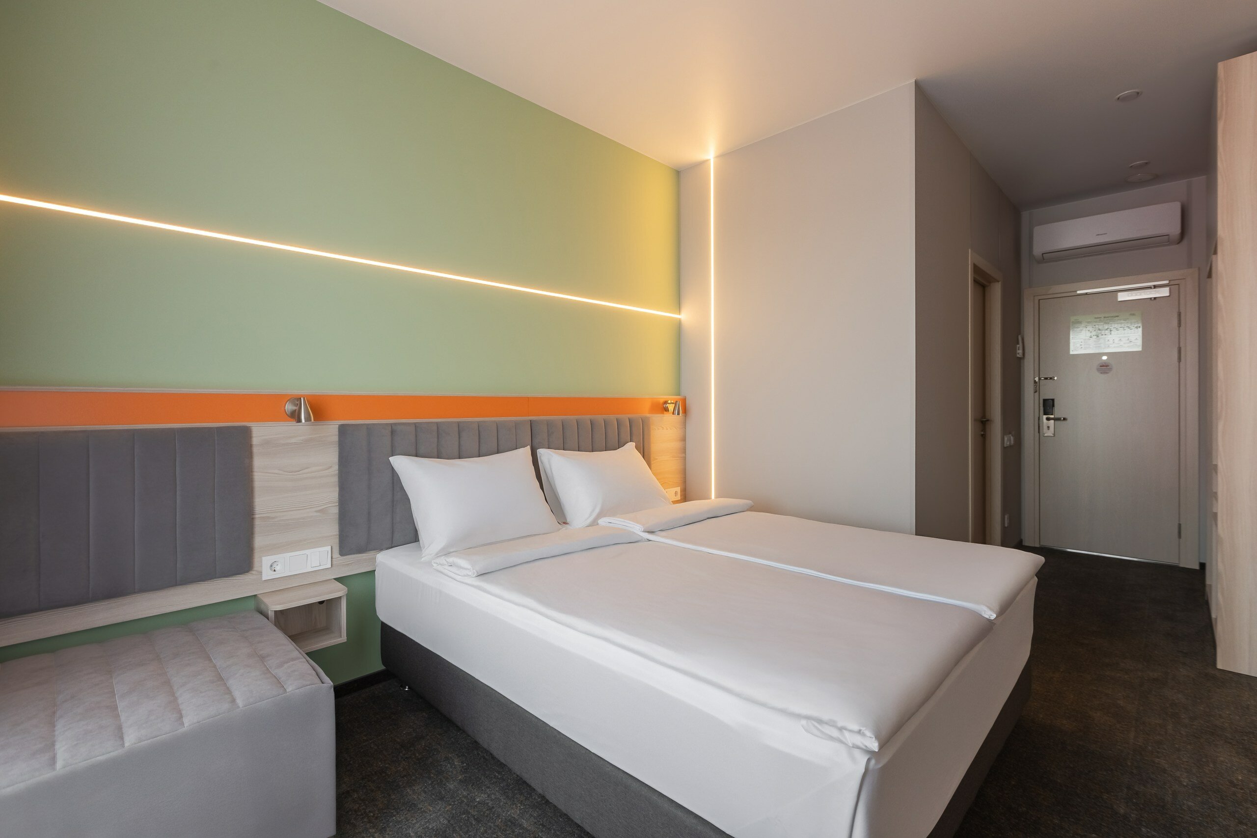 Номер с кроватью размера «queen-size»