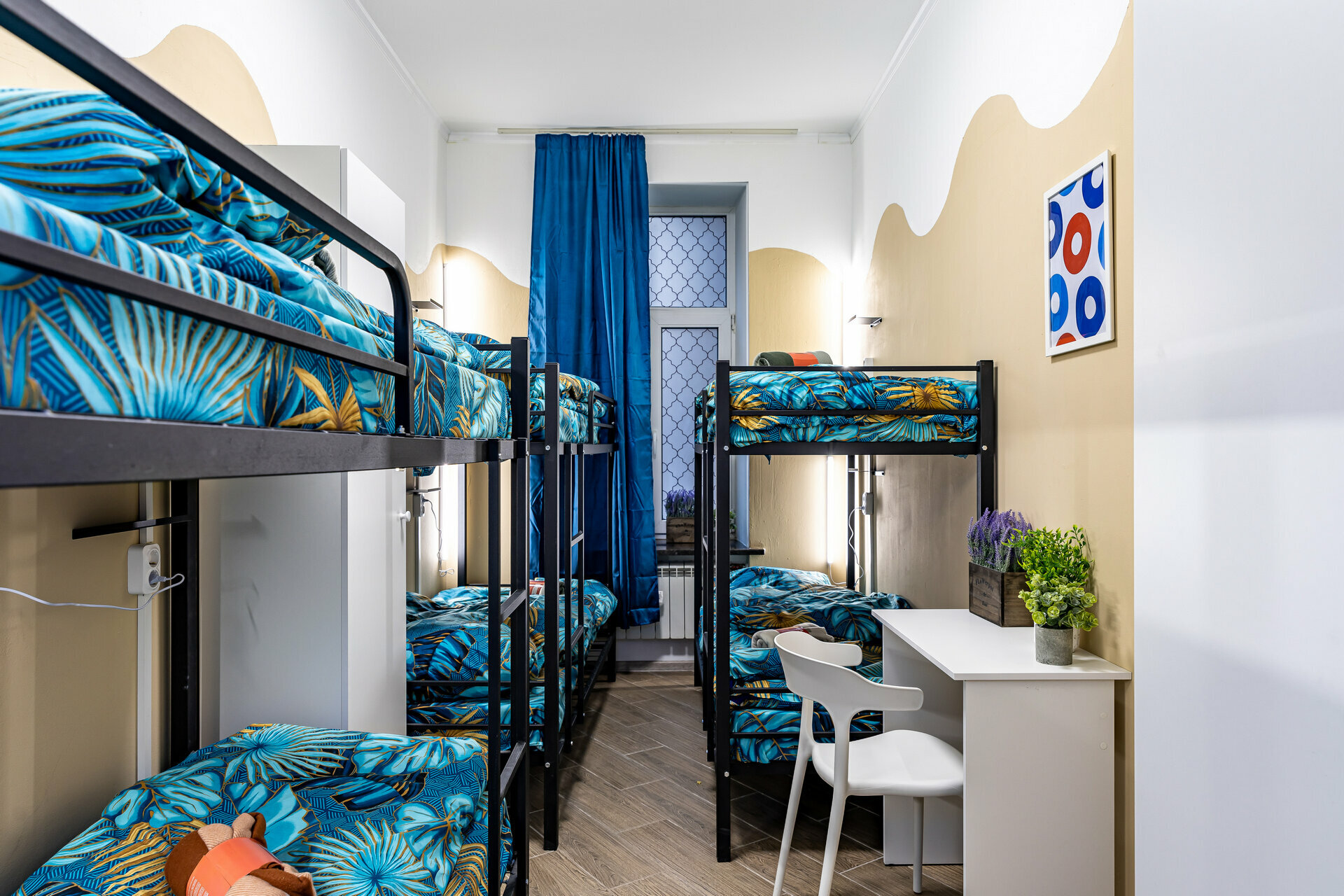 Общий 6-местный номер для мужчин и женщин