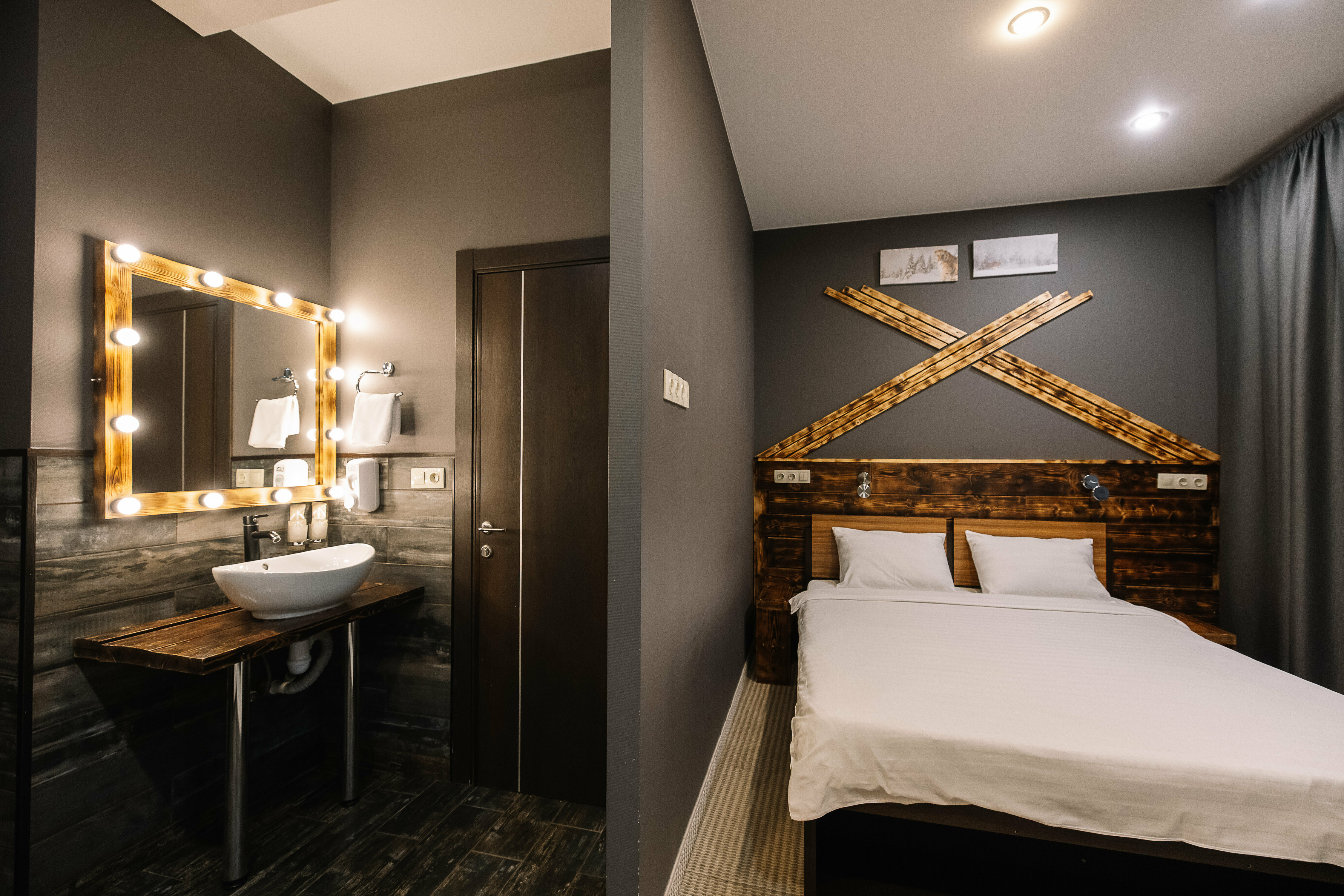 Улучшенный двухместный номер с 1 кроватью