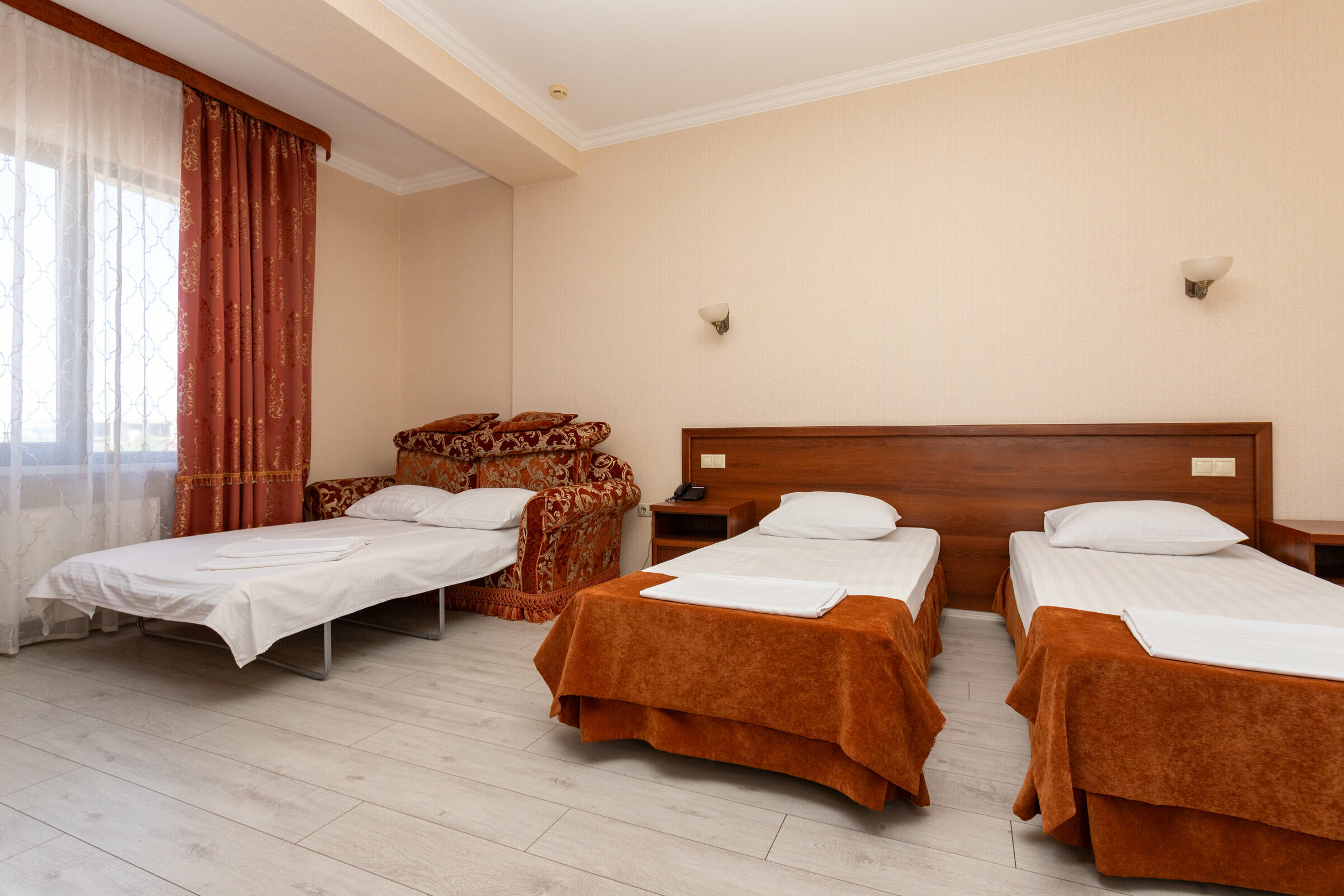 Улучшенный номер с кроватью размера «king-size» или 2 отдельными кроватями