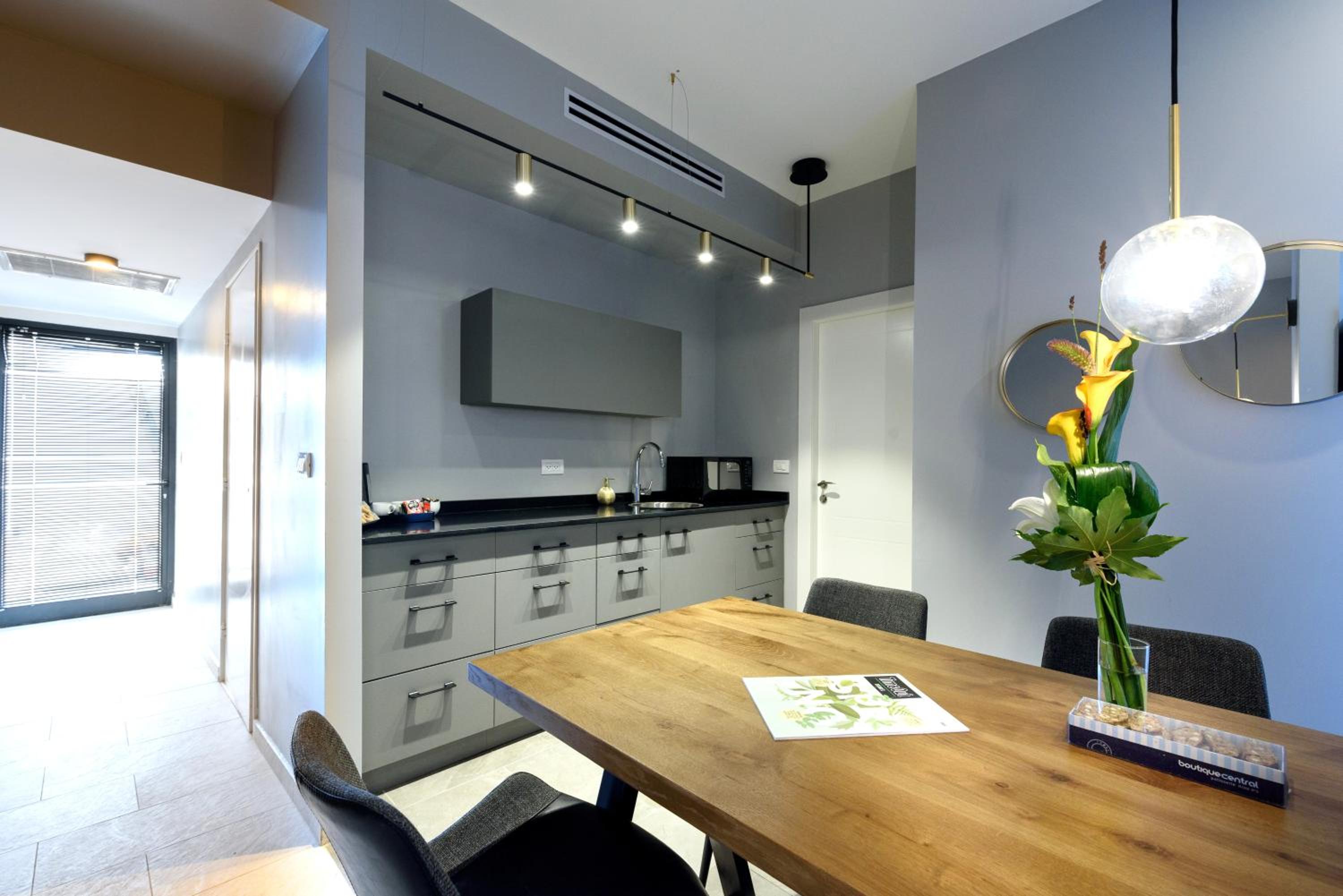 Deluxe One Bedroom Suite with Balcony