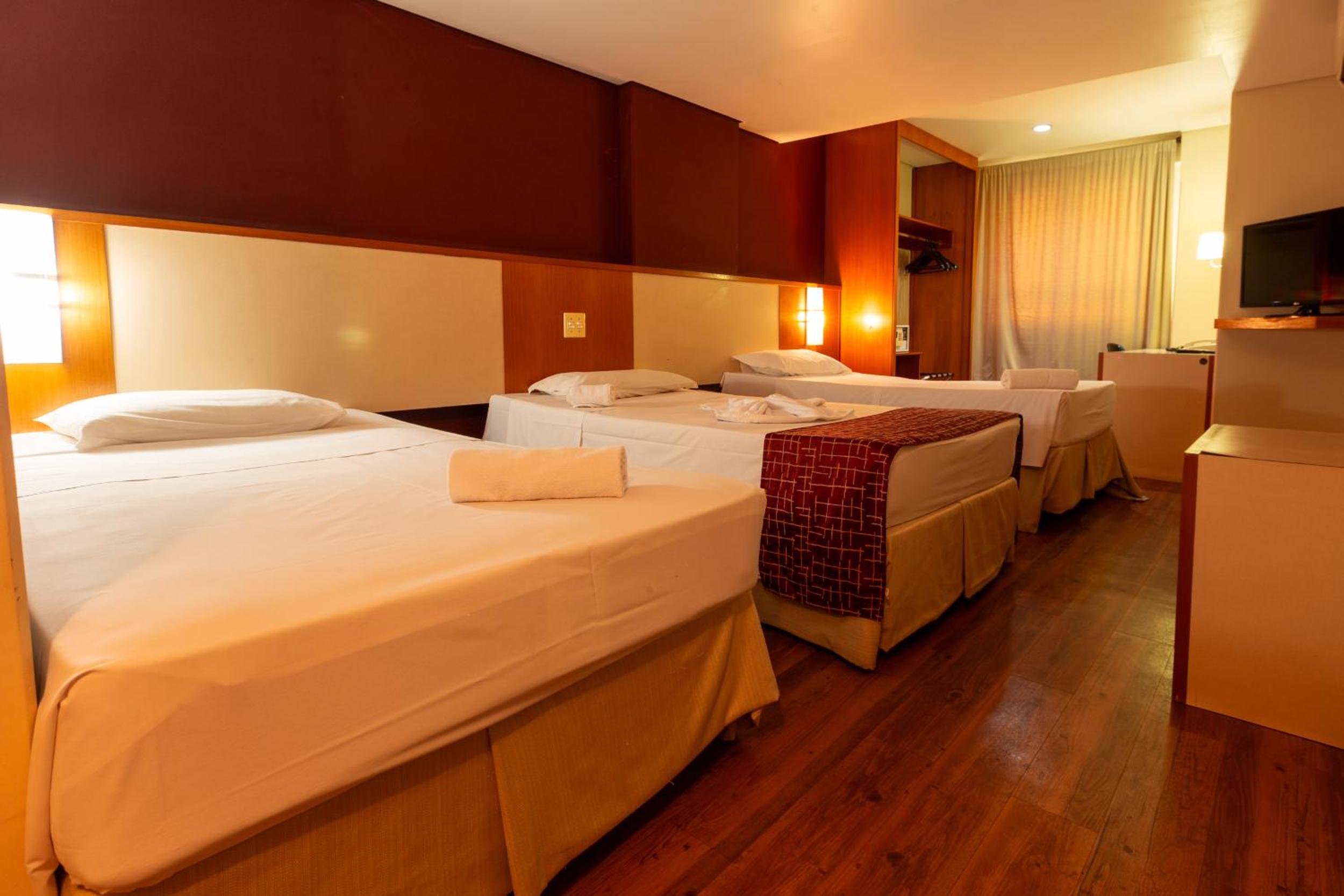 Standard Triple Room with 3 Single Bad