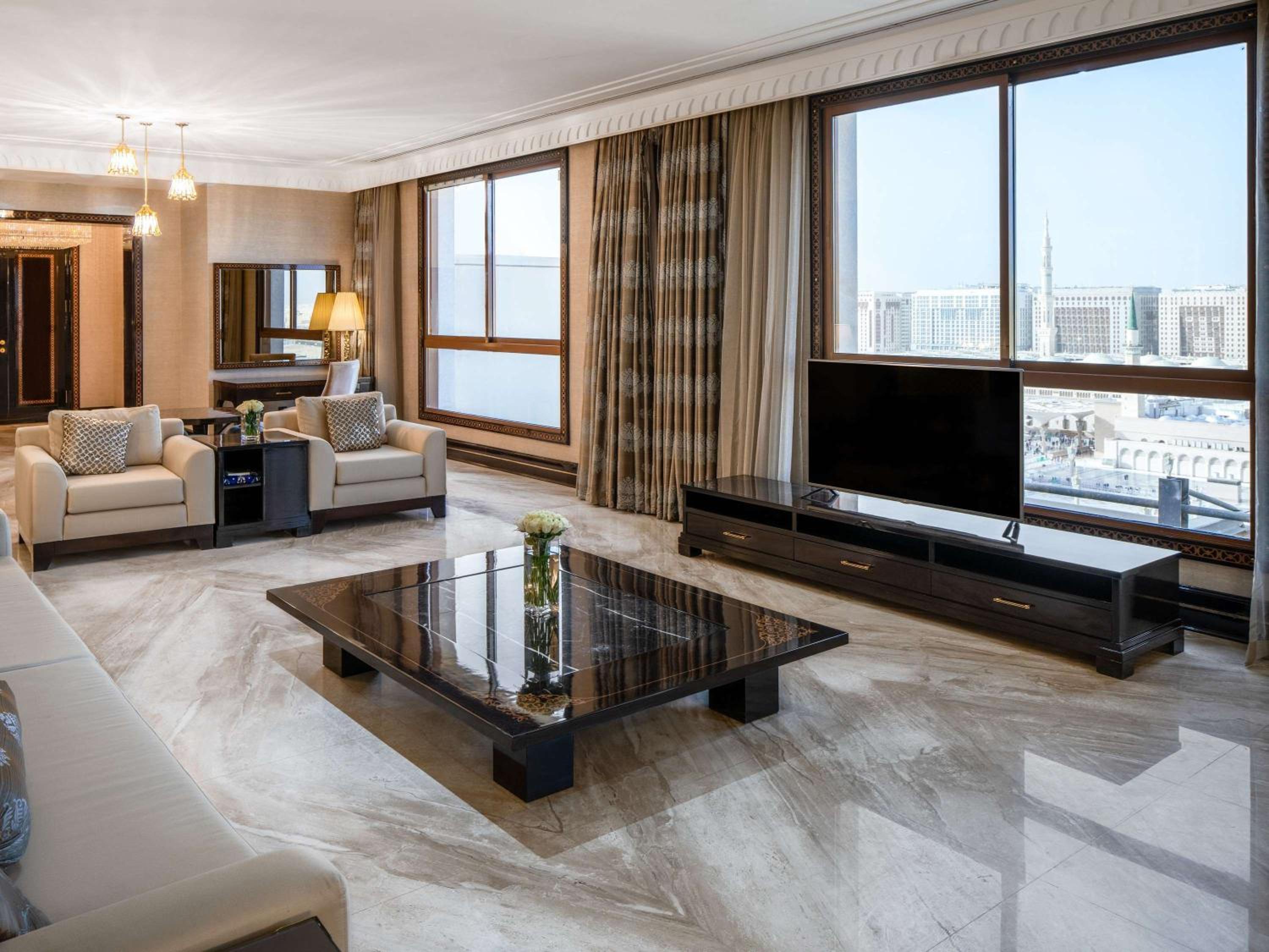 Royal Suite with Panoramic Haram View