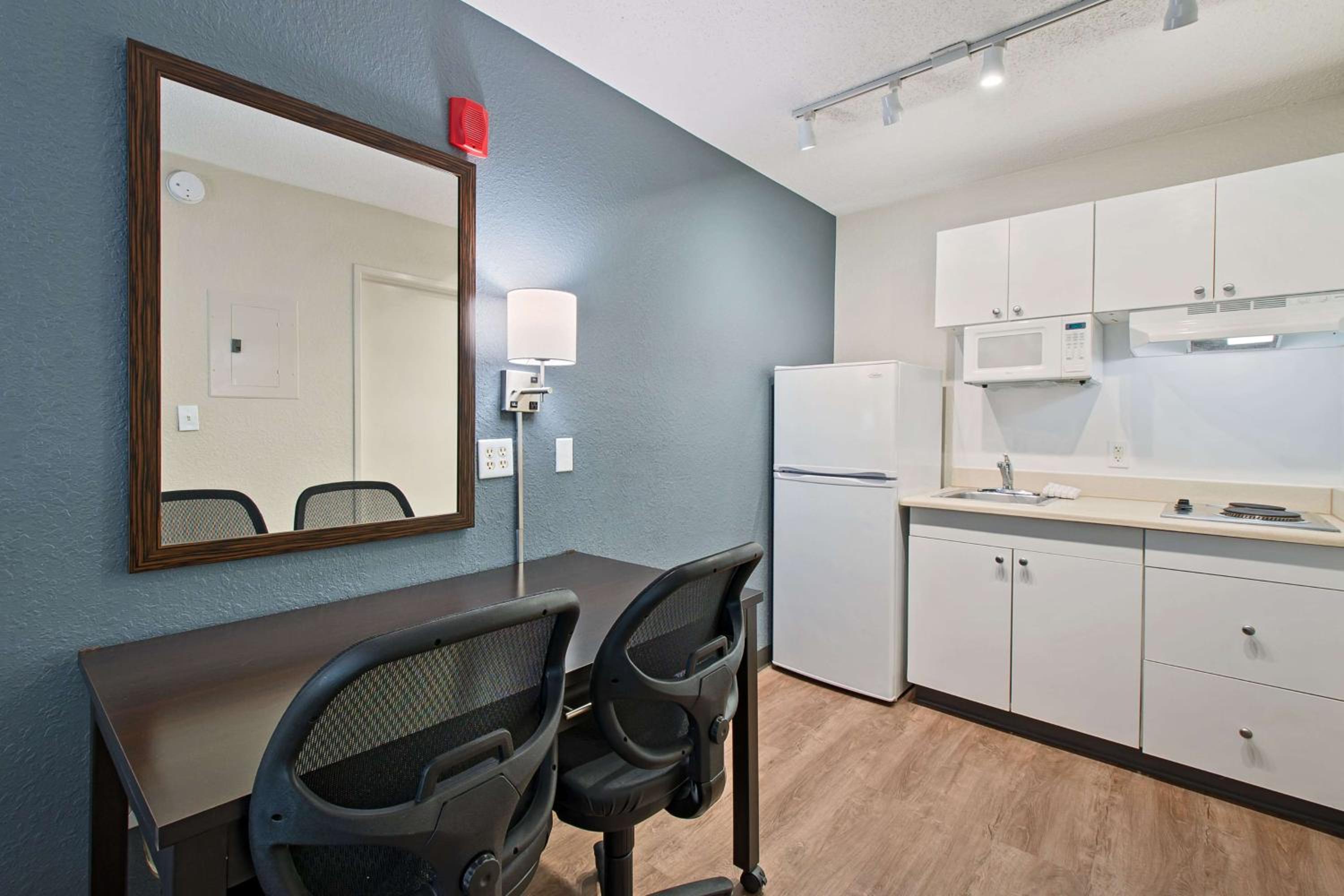 Studio with 2 Double Beds - Non-Smoking