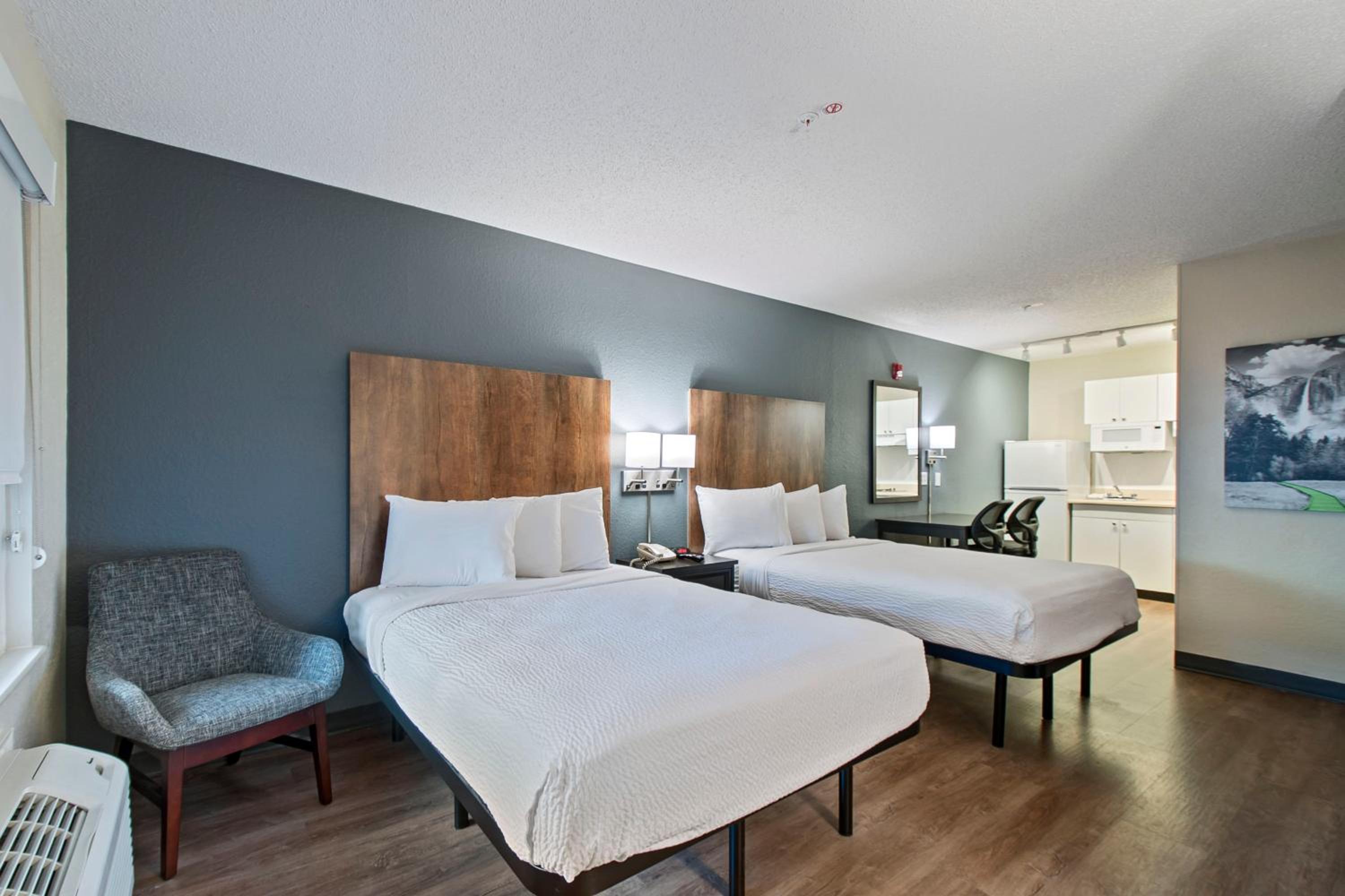 Studio with 2 Double Beds - Hearing Accessible - Non-Smoking