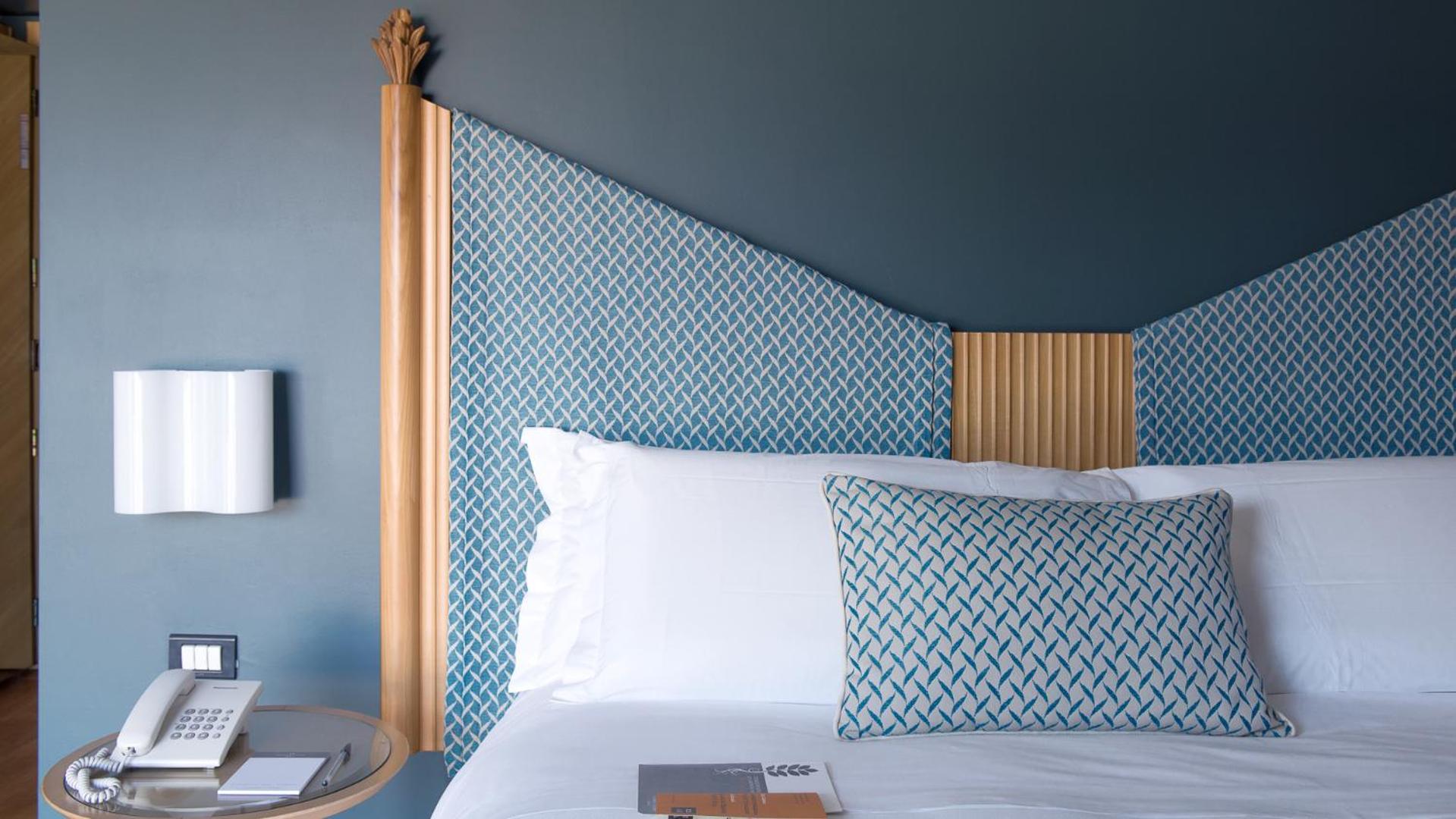 Deluxe Double or Twin Room with City View