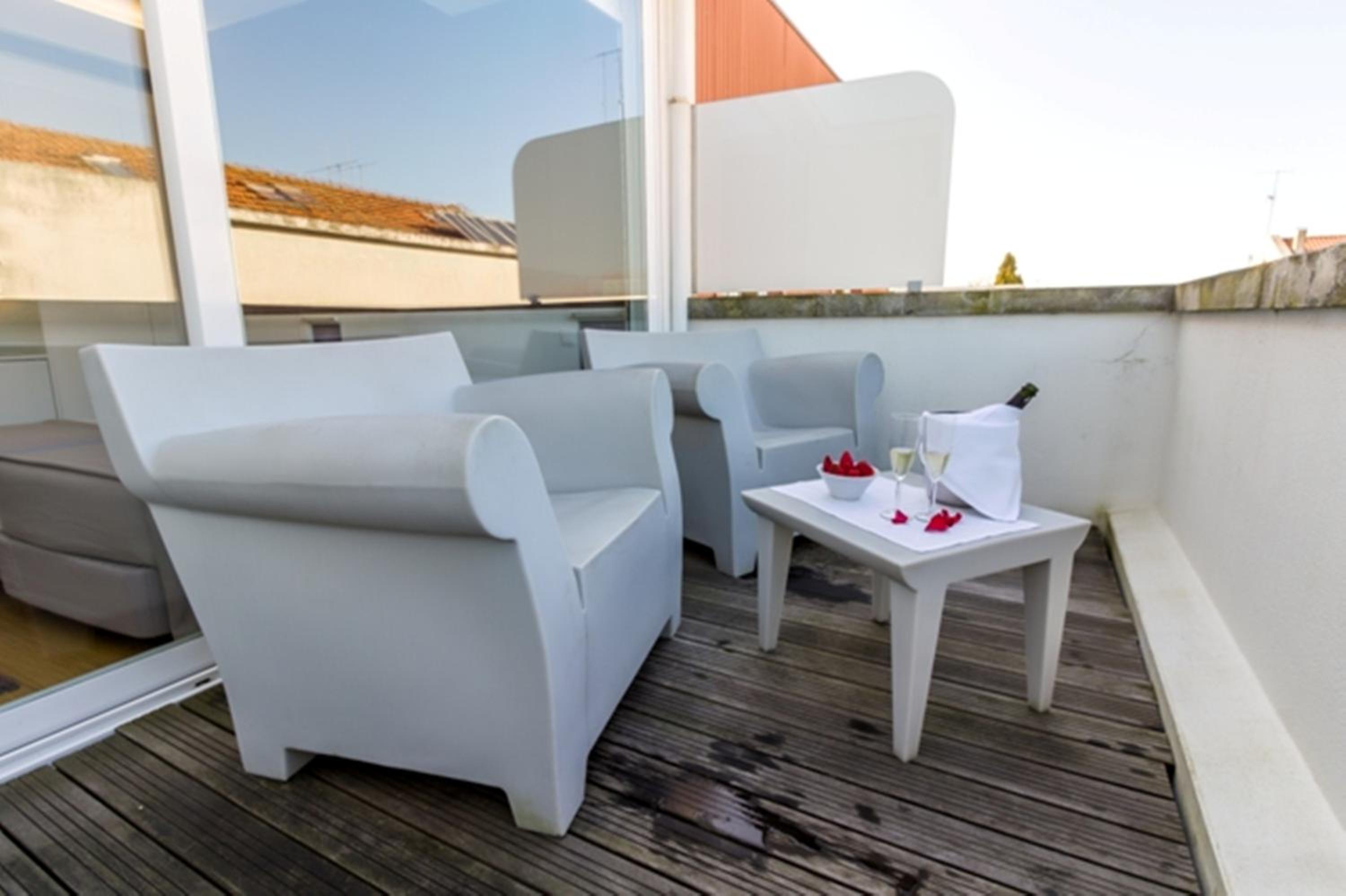 Double or Twin Room with View